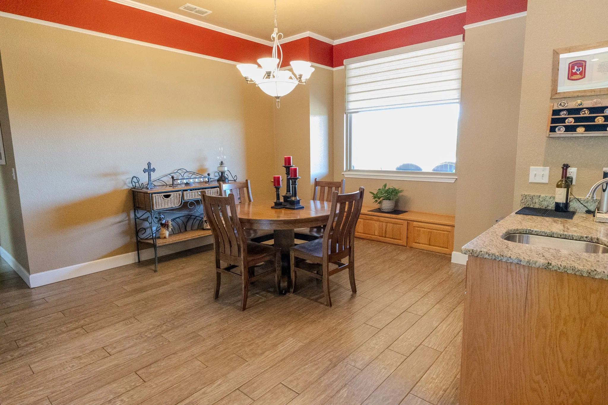 Single Family Residence For Sale in Taylor County , 213 Crooked Creek Road, Abilene, Texas 79602, 3 Bedroom, 3 Bathroom, 3 Garage spaces, 3,433 Sqft, built in 2003, mls#21178821, Real Estate Agent in Abilene, Homes For Sale in Taylor county, Homes For Sale in Abilene, Realtor in Abilene Texas, Real Estate Brokerage Independent Realty Texas, Luminita Cordes Realtor