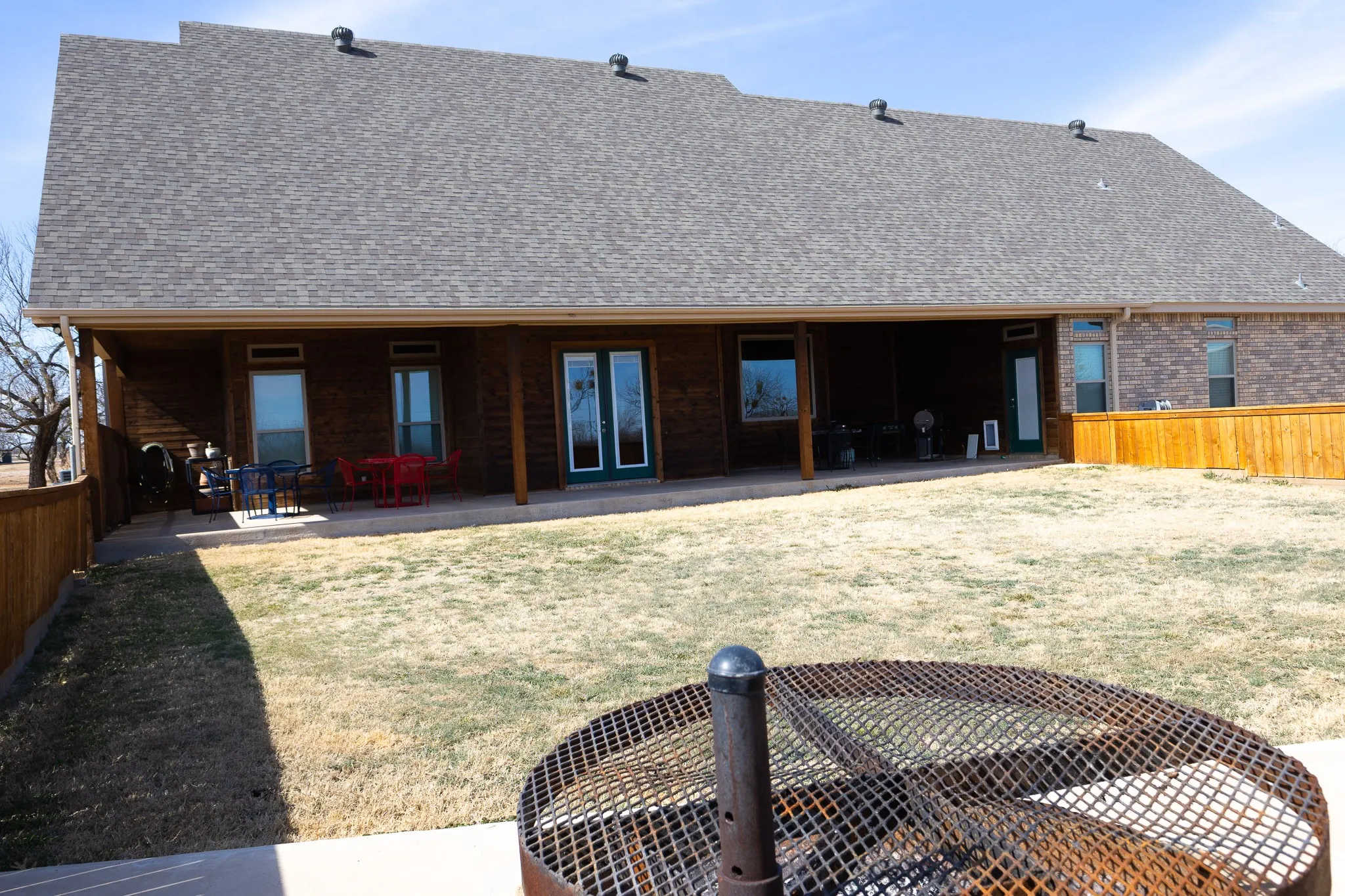 Single Family Residence For Sale in Taylor County , 213 Crooked Creek Road, Abilene, Texas 79602, 3 Bedroom, 3 Bathroom, 3 Garage spaces, 3,433 Sqft, built in 2003, mls#21178821, Real Estate Agent in Abilene, Homes For Sale in Taylor county, Homes For Sale in Abilene, Realtor in Abilene Texas, Real Estate Brokerage Independent Realty Texas, Luminita Cordes Realtor