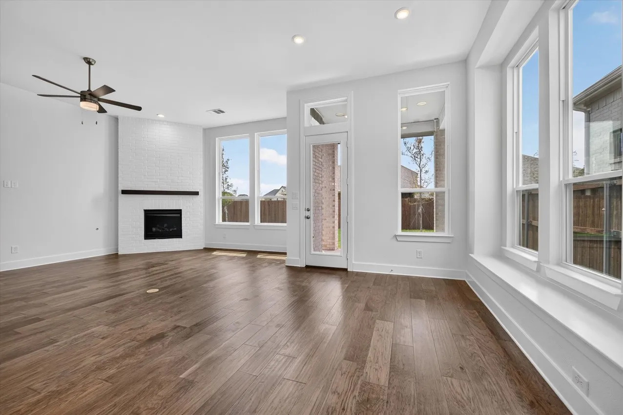Single Family Residence For Sale in Tarrant County , 7828 Pondview Lane, Fort Worth, Texas 76123, 4 Bedroom, 3 Bathroom, 2 Garage spaces, 2,317 Sqft, built in 2026, New Construction - Incomplete, mls#21178792, Real Estate Agent in Fort Worth, Homes For Sale in Tarrant county, Homes For Sale in Fort Worth, Realtor in Fort Worth Texas, Real Estate Brokerage Independent Realty Texas, Luminita Cordes Realtor
