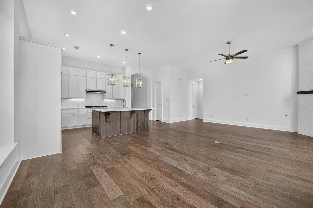 Single Family Residence For Sale in Tarrant County , 7828 Pondview Lane, Fort Worth, Texas 76123, 4 Bedroom, 3 Bathroom, 2 Garage spaces, 2,317 Sqft, built in 2026, New Construction - Incomplete, mls#21178792, Real Estate Agent in Fort Worth, Homes For Sale in Tarrant county, Homes For Sale in Fort Worth, Realtor in Fort Worth Texas, Real Estate Brokerage Independent Realty Texas, Luminita Cordes Realtor