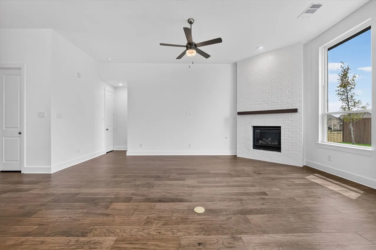 Single Family Residence For Sale in Tarrant County , 7828 Pondview Lane, Fort Worth, Texas 76123, 4 Bedroom, 3 Bathroom, 2 Garage spaces, 2,317 Sqft, built in 2026, New Construction - Incomplete, mls#21178792, Real Estate Agent in Fort Worth, Homes For Sale in Tarrant county, Homes For Sale in Fort Worth, Realtor in Fort Worth Texas, Real Estate Brokerage Independent Realty Texas, Luminita Cordes Realtor