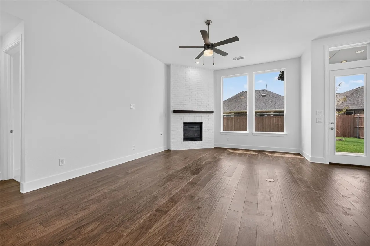 Single Family Residence For Sale in Tarrant County , 7828 Pondview Lane, Fort Worth, Texas 76123, 4 Bedroom, 3 Bathroom, 2 Garage spaces, 2,317 Sqft, built in 2026, New Construction - Incomplete, mls#21178792, Real Estate Agent in Fort Worth, Homes For Sale in Tarrant county, Homes For Sale in Fort Worth, Realtor in Fort Worth Texas, Real Estate Brokerage Independent Realty Texas, Luminita Cordes Realtor