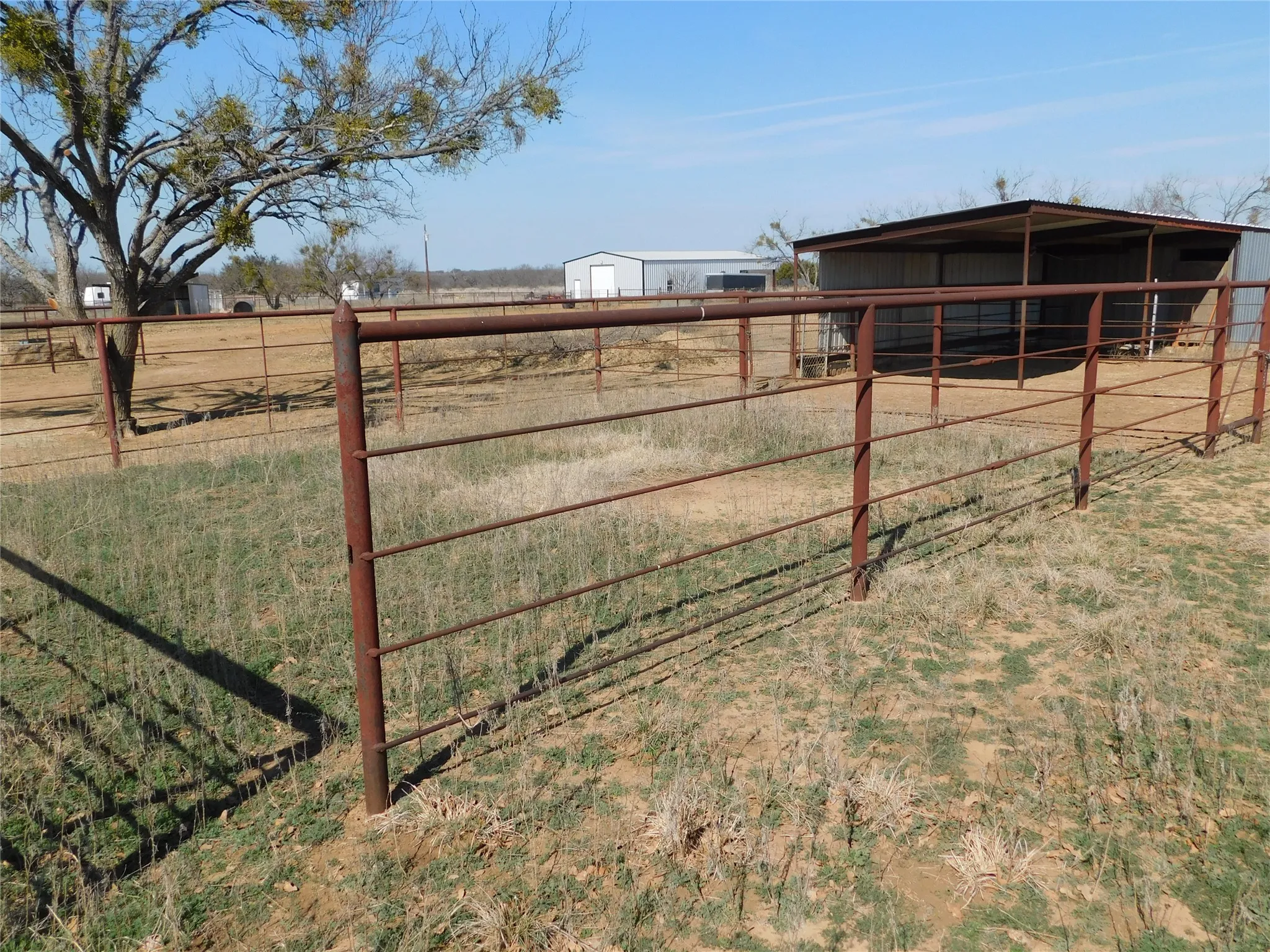 Single Family Residence For Sale in Brown County , 4405 Fm 1849, Brownwood, Texas 76801, 5 Bedroom, 5 Bathroom, 2 Garage spaces, 3,696 Sqft, built in 1995, mls#21178870, Real Estate Agent in Brownwood, Homes For Sale in Brown county, Homes For Sale in Brownwood, Realtor in Brownwood Texas, Real Estate Brokerage Independent Realty Texas, Luminita Cordes Realtor