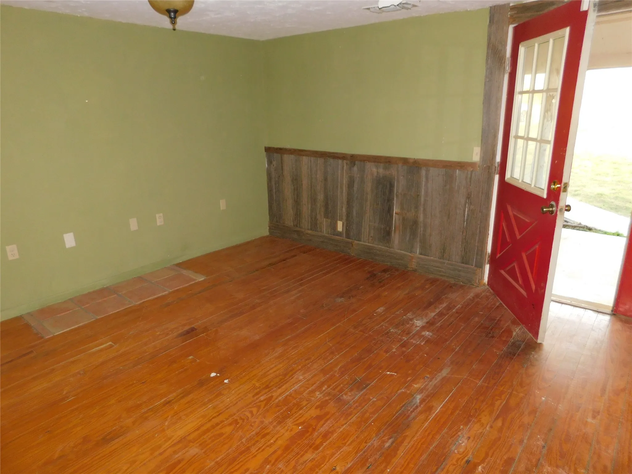Single Family Residence For Sale in Brown County , 4405 Fm 1849, Brownwood, Texas 76801, 5 Bedroom, 5 Bathroom, 2 Garage spaces, 3,696 Sqft, built in 1995, mls#21178870, Real Estate Agent in Brownwood, Homes For Sale in Brown county, Homes For Sale in Brownwood, Realtor in Brownwood Texas, Real Estate Brokerage Independent Realty Texas, Luminita Cordes Realtor