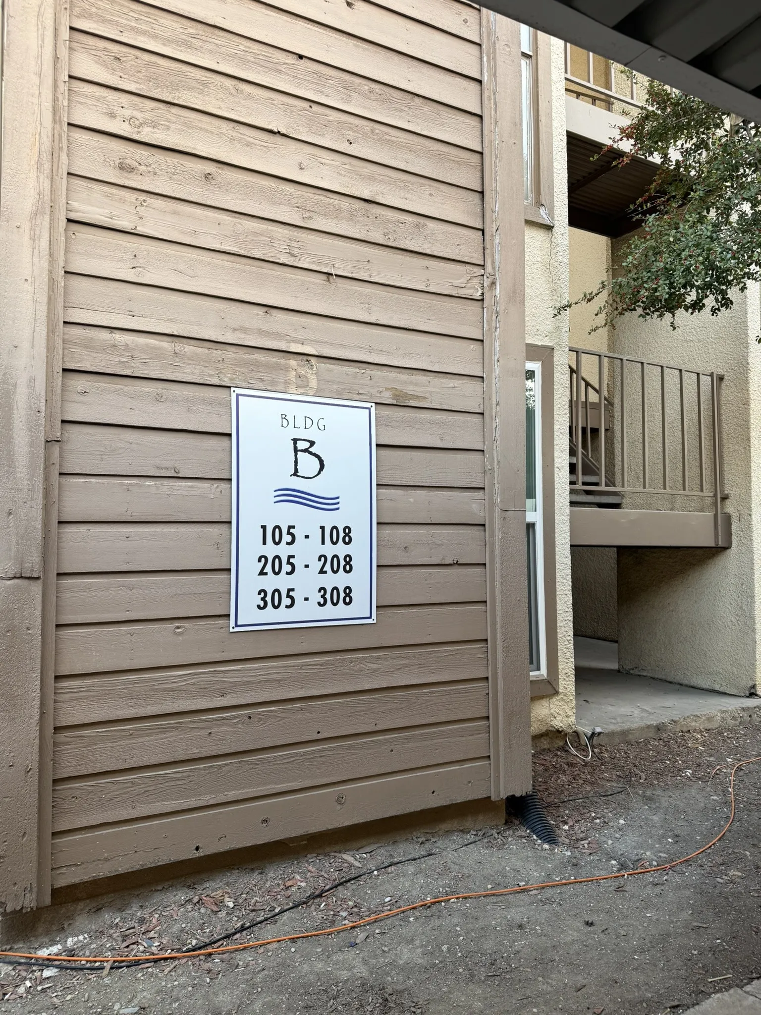 Condominium For Sale in Dallas County , 6050 Melody Lane 308, Dallas, Texas 75231, 1 Bedroom, 1 Bathroom, Garage spaces, 787 Sqft, built in 1979, mls#21178683, Real Estate Agent in Dallas, Homes For Sale in Dallas county, Homes For Sale in Dallas, Realtor in Dallas Texas, Real Estate Brokerage Independent Realty Texas, Luminita Cordes Realtor