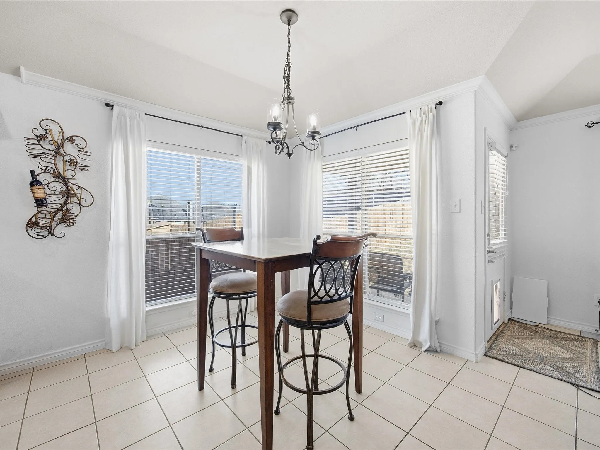 Single Family Residence For Sale in Parker County , 211 Carriage Drive, Willow Park, Texas 76087, 3 Bedroom, 2 Bathroom, 2 Garage spaces, 1,783 Sqft, built in 2007, mls#21177015, Real Estate Agent in Willow Park, Homes For Sale in Parker county, Homes For Sale in Willow Park, Realtor in Willow Park Texas, Real Estate Brokerage Independent Realty Texas, Luminita Cordes Realtor