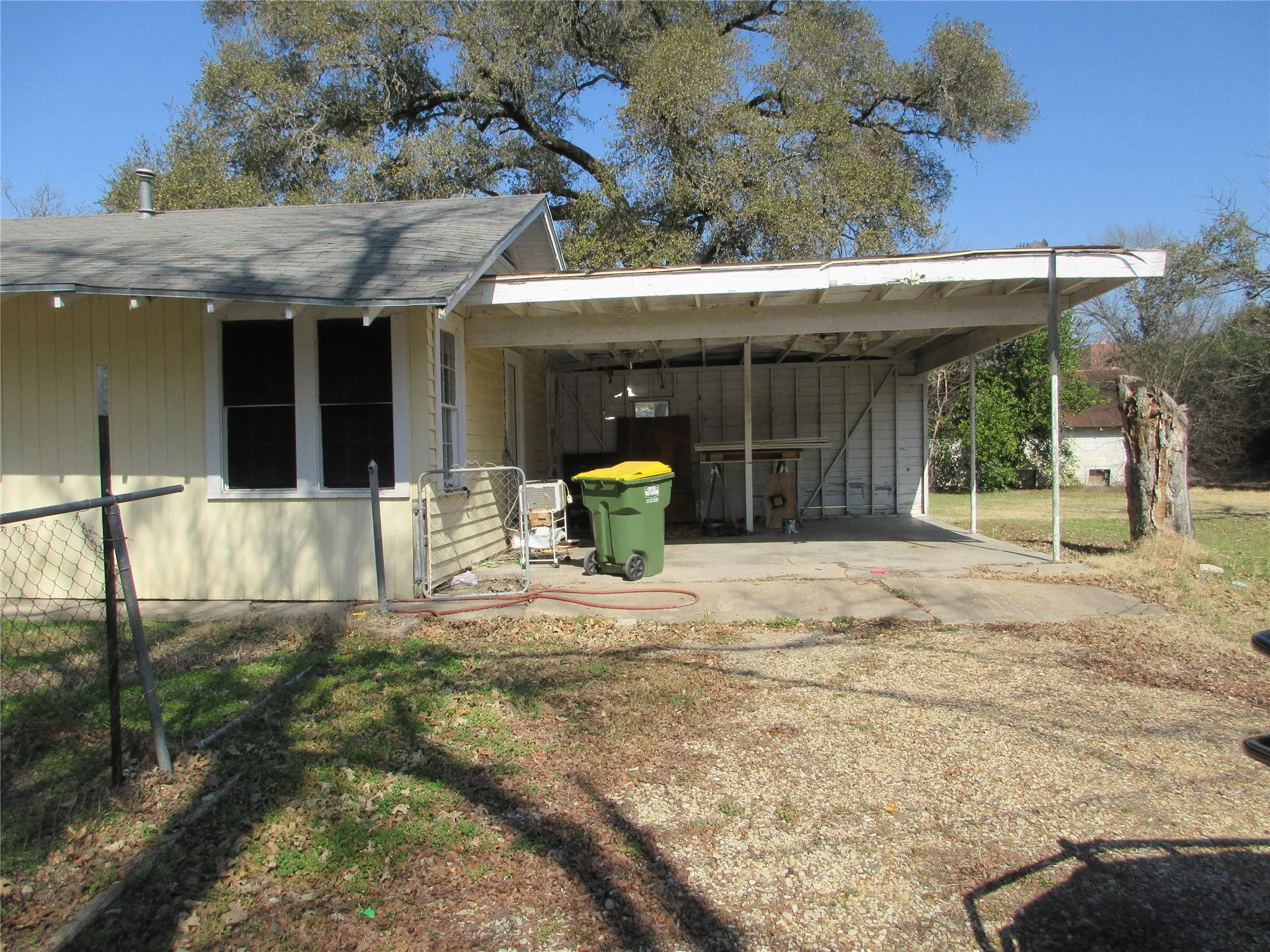 Carport