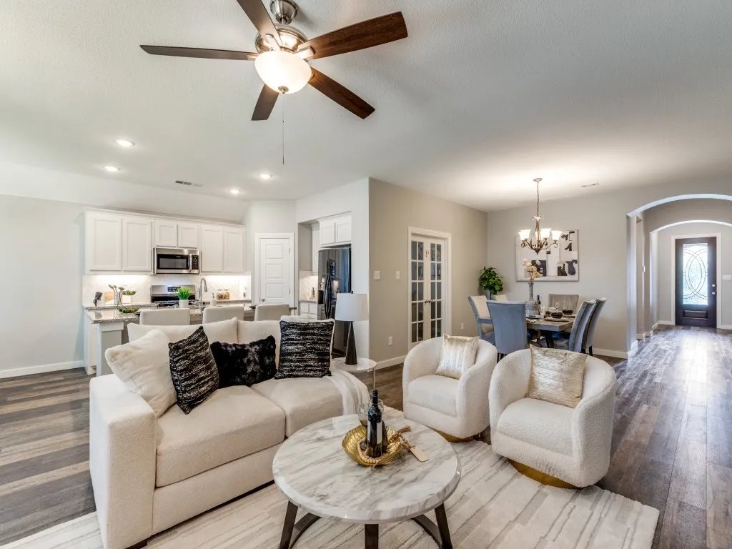 Single Family Residence For Sale in Collin County , 716 Esk Avenue, Celina, Texas 75009, 4 Bedroom, 3 Bathroom, 2 Garage spaces, 2,215 Sqft, built in 2018, mls#21179026, Real Estate Agent in Celina, Homes For Sale in Collin county, Homes For Sale in Celina, Realtor in Celina Texas, Real Estate Brokerage Independent Realty Texas, Luminita Cordes Realtor