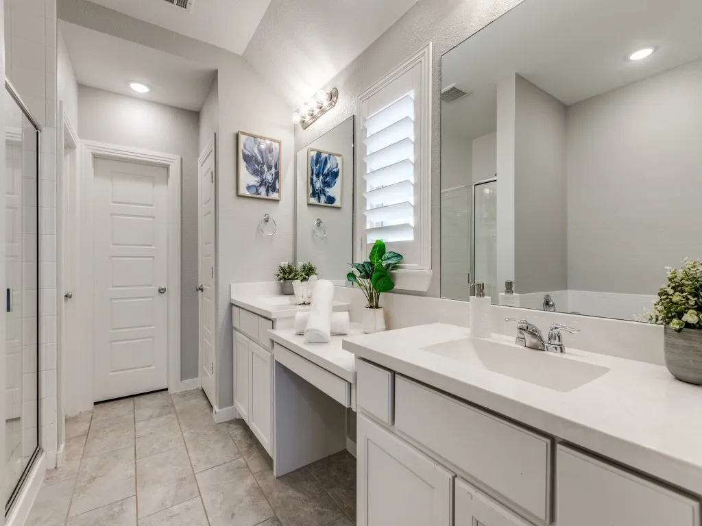 Single Family Residence For Sale in Collin County , 716 Esk Avenue, Celina, Texas 75009, 4 Bedroom, 3 Bathroom, 2 Garage spaces, 2,215 Sqft, built in 2018, mls#21179026, Real Estate Agent in Celina, Homes For Sale in Collin county, Homes For Sale in Celina, Realtor in Celina Texas, Real Estate Brokerage Independent Realty Texas, Luminita Cordes Realtor