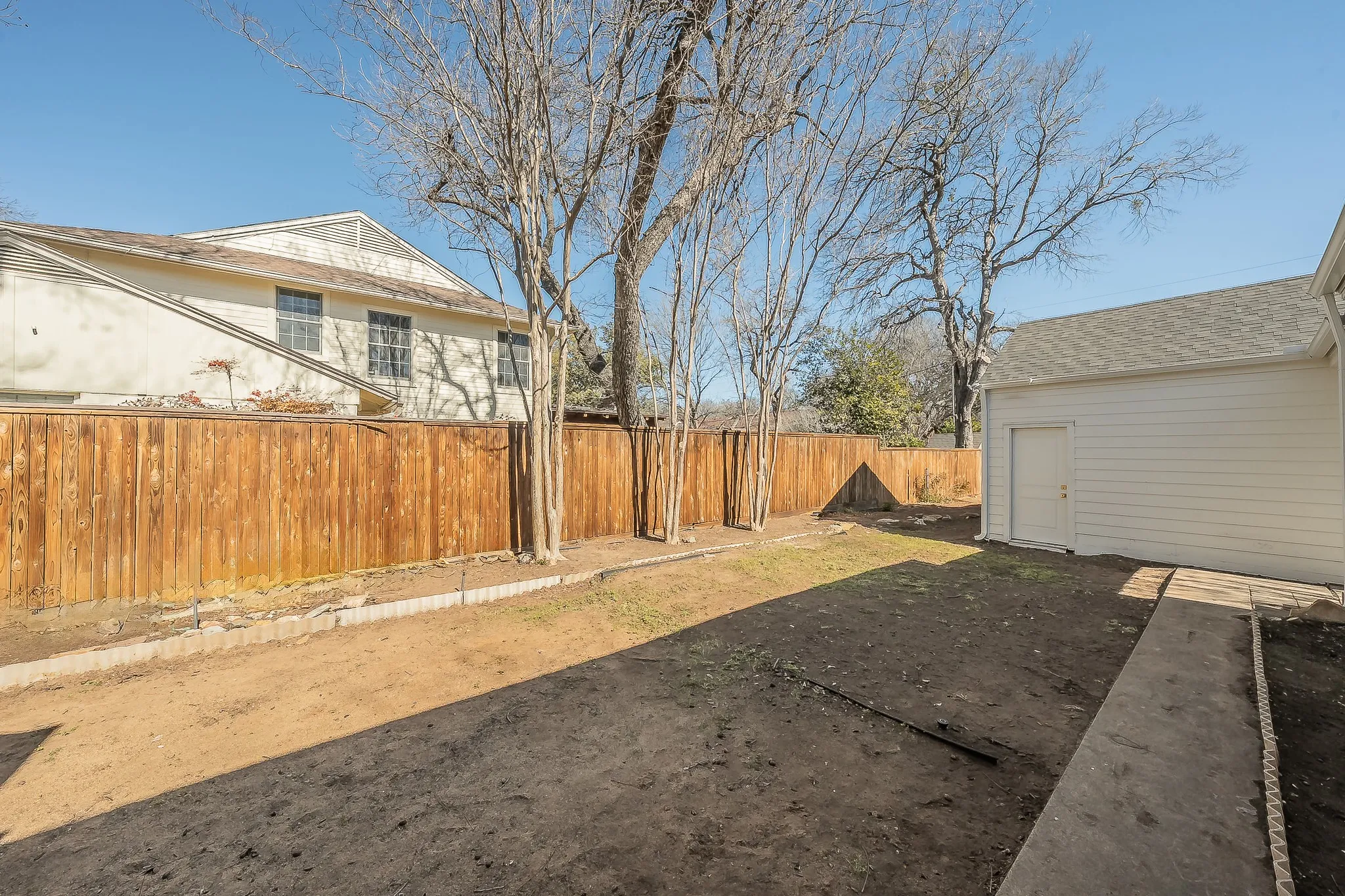 Single Family Residence For Sale in Tarrant County , 100 Crestwood Drive, Fort Worth, Texas 76107, 3 Bedroom, 2 Bathroom, 2 Garage spaces, 1,812 Sqft, built in 1942, mls#21179023, Real Estate Agent in Fort Worth, Homes For Sale in Tarrant county, Homes For Sale in Fort Worth, Realtor in Fort Worth Texas, Real Estate Brokerage Independent Realty Texas, Luminita Cordes Realtor