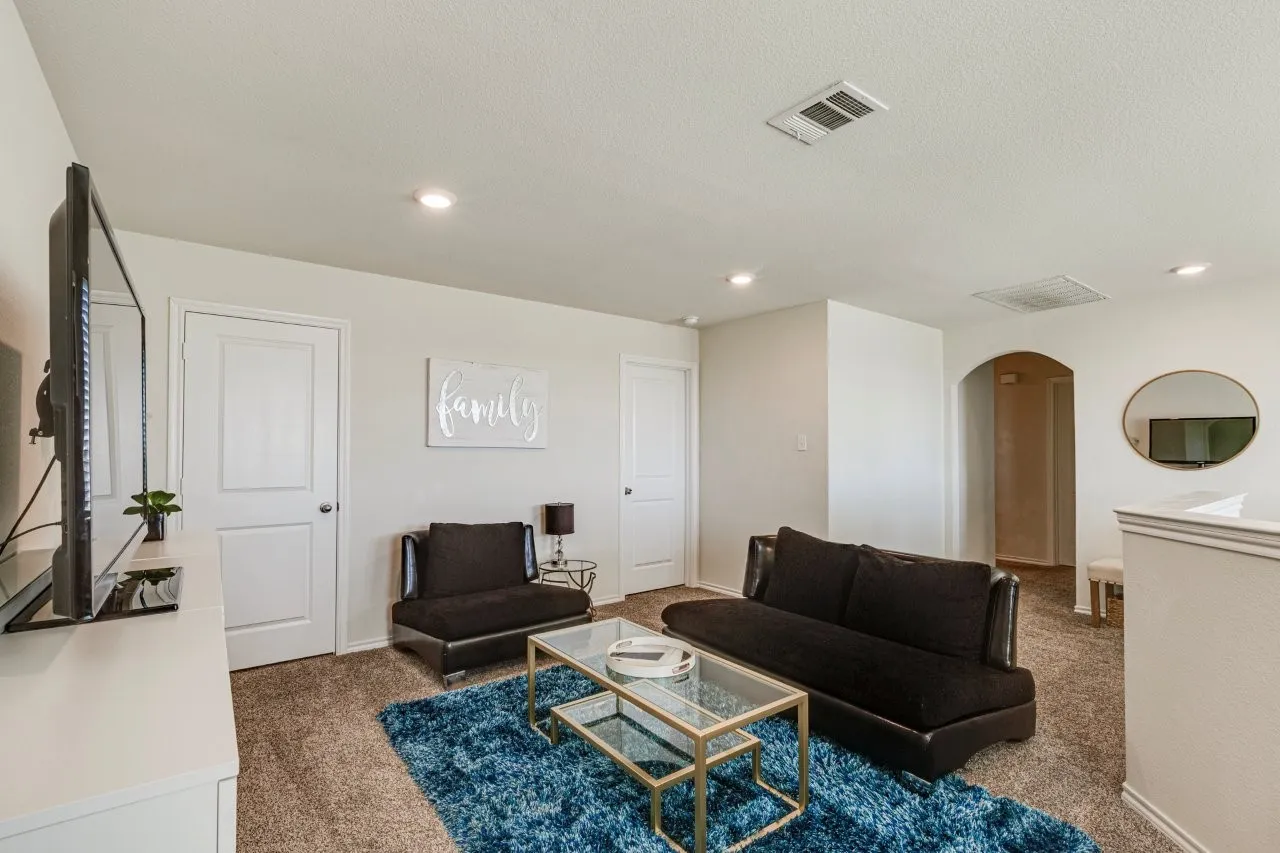 Single Family Residence For Sale in Collin County , 2353 Stefani Street, Anna, Texas 75409, 5 Bedrooms, 3 Bathrooms, 2 Garage spaces, 2,599 Sqft, built in 2019, Preowned, Price $379,999, mls#21179107, Real Estate Agent in Anna, Homes For Sale in Collin county, Homes For Sale in Anna, Realtor in Anna Texas, Real Estate Brokerage Independent Realty Texas, Luminita Cordes Realtor