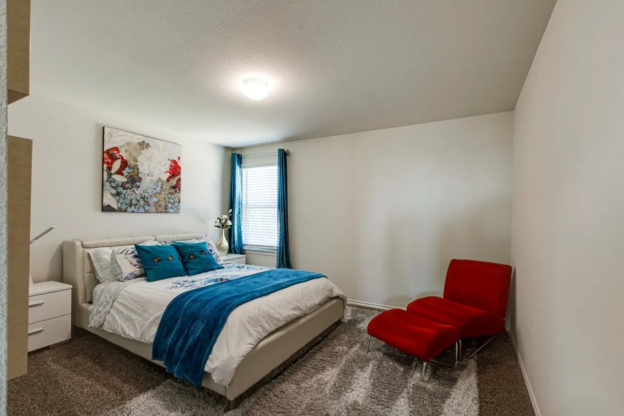 Single Family Residence For Sale in Collin County , 2353 Stefani Street, Anna, Texas 75409, 5 Bedrooms, 3 Bathrooms, 2 Garage spaces, 2,599 Sqft, built in 2019, Preowned, Price $379,999, mls#21179107, Real Estate Agent in Anna, Homes For Sale in Collin county, Homes For Sale in Anna, Realtor in Anna Texas, Real Estate Brokerage Independent Realty Texas, Luminita Cordes Realtor