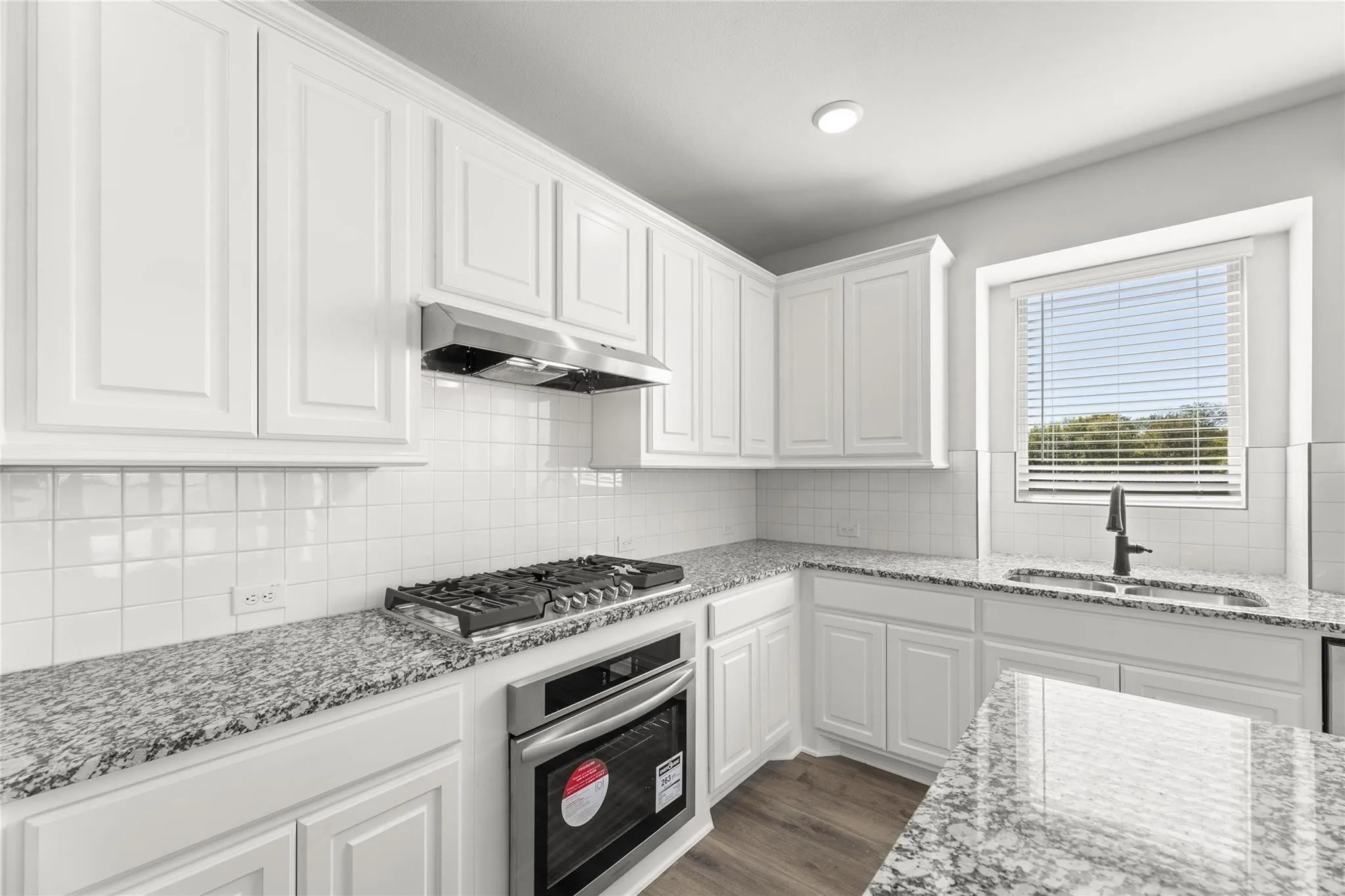 Single Family Residence For Rent in Collin County , 809 Meadow Spring Lane, Anna, Texas 75409, 5 Bedrooms, 4 Bathrooms, 2 Garage spaces, 2,828 Sqft, built in 2023, Price $2,950, mls#21179120, Real Estate Agent in Anna, Homes For Rent in Collin county, Homes For Rent in Anna, Realtor in Anna Texas, Real Estate Brokerage Independent Realty Texas, Luminita Cordes Realtor