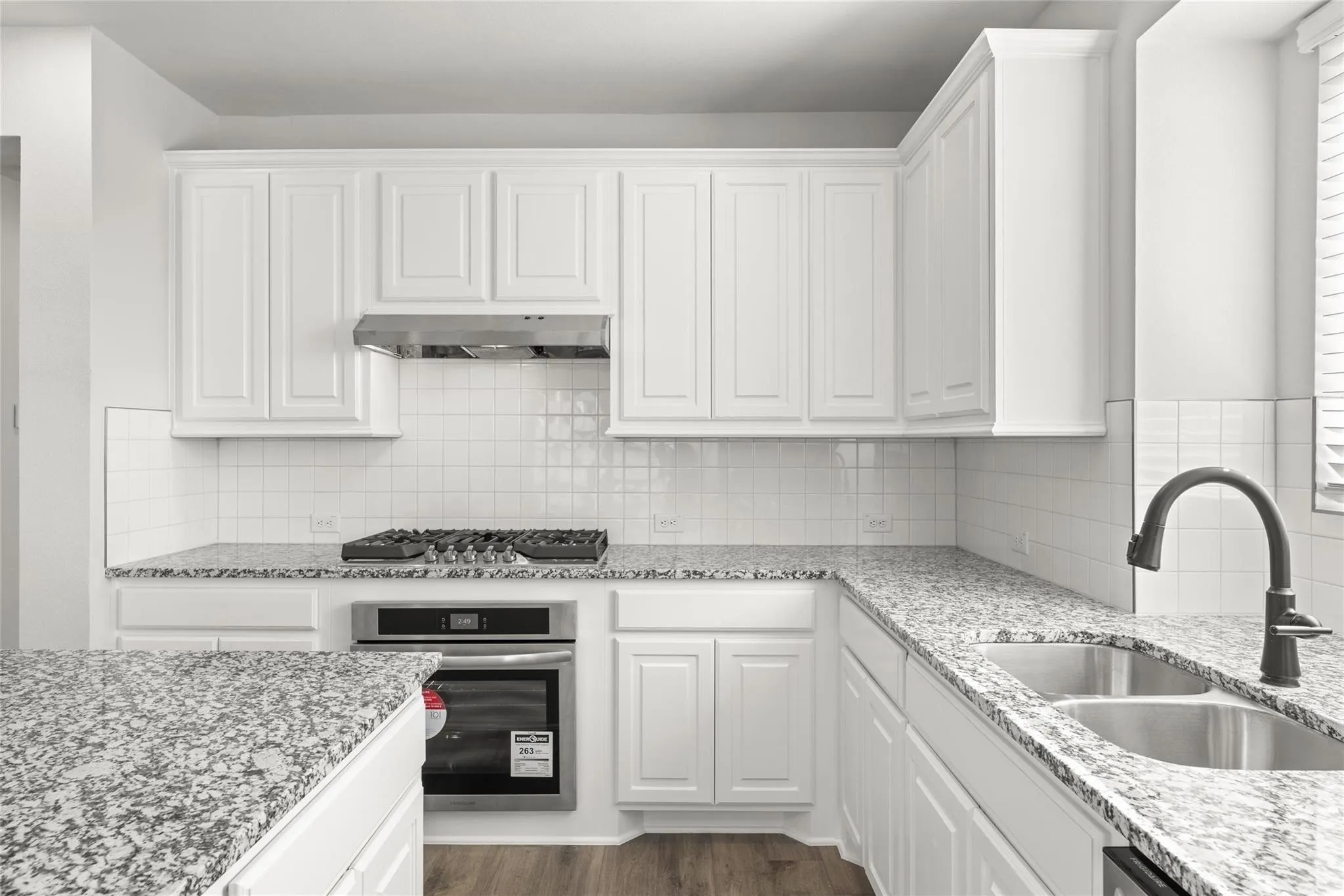 Single Family Residence For Rent in Collin County , 809 Meadow Spring Lane, Anna, Texas 75409, 5 Bedrooms, 4 Bathrooms, 2 Garage spaces, 2,828 Sqft, built in 2023, Price $2,950, mls#21179120, Real Estate Agent in Anna, Homes For Rent in Collin county, Homes For Rent in Anna, Realtor in Anna Texas, Real Estate Brokerage Independent Realty Texas, Luminita Cordes Realtor