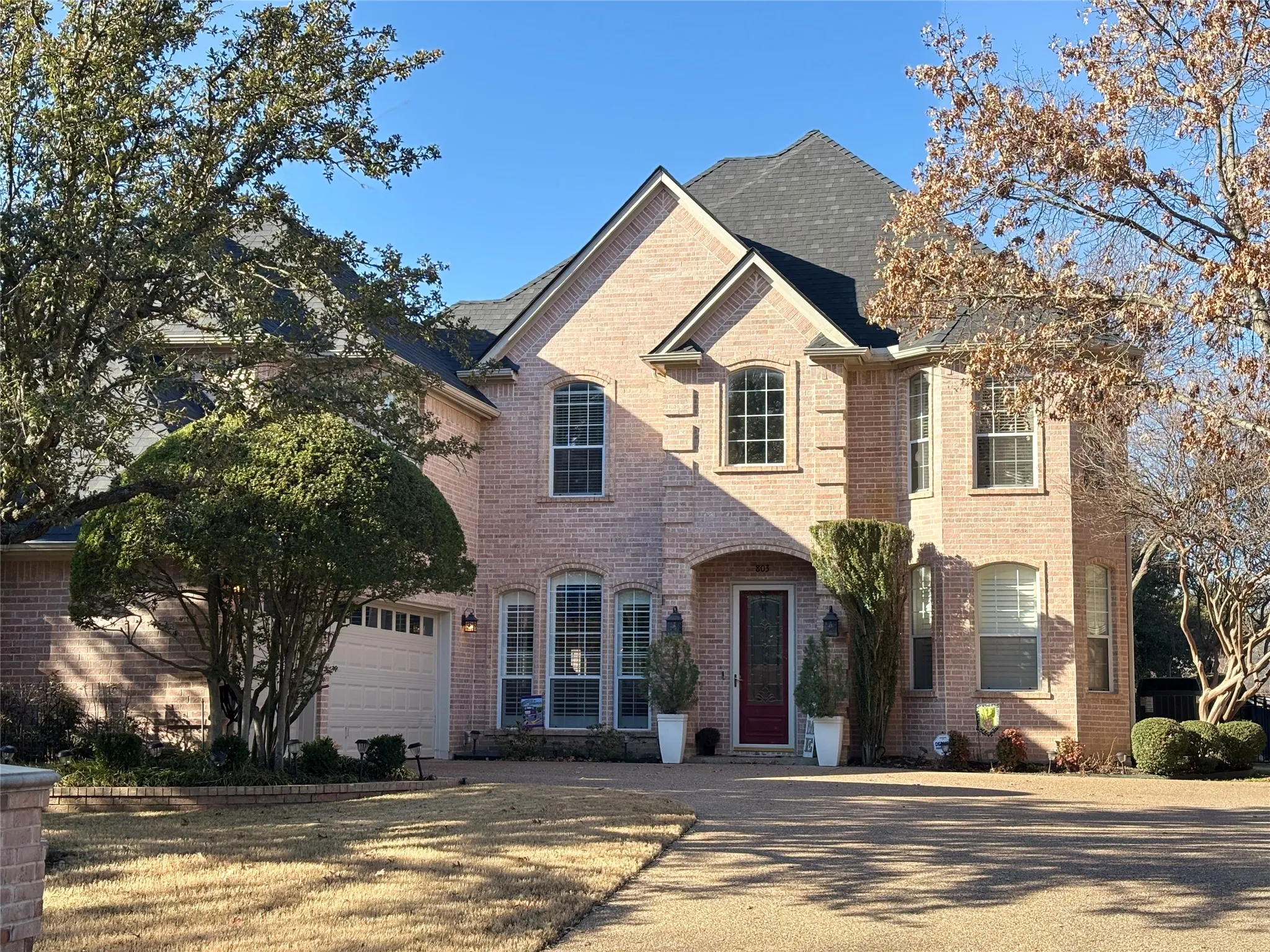 Single Family Residence For Sale in Tarrant County , 803 Glen Abbey Drive, Mansfield, Texas 76063, 6 Bedroom, 4 Bathroom, 3 Garage spaces, 3,419 Sqft, built in 1997, mls#21176411, Real Estate Agent in Mansfield, Homes For Sale in Tarrant county, Homes For Sale in Mansfield, Realtor in Mansfield Texas, Real Estate Brokerage Independent Realty Texas, Luminita Cordes Realtor
