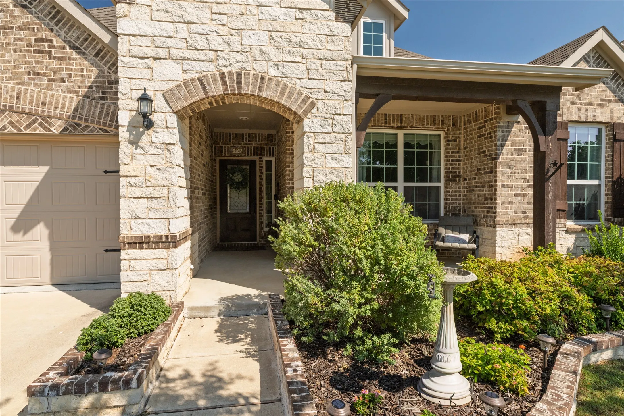 Single Family Residence For Sale in Tarrant County , 932 Basket Willow Terrace, Fort Worth, Texas 76052, 4 Bedroom, 3 Bathroom, 2 Garage spaces, 3,358 Sqft, built in 2018, Preowned, mls#21171386, Real Estate Agent in Fort Worth, Homes For Sale in Tarrant county, Homes For Sale in Fort Worth, Realtor in Fort Worth Texas, Real Estate Brokerage Independent Realty Texas, Luminita Cordes Realtor