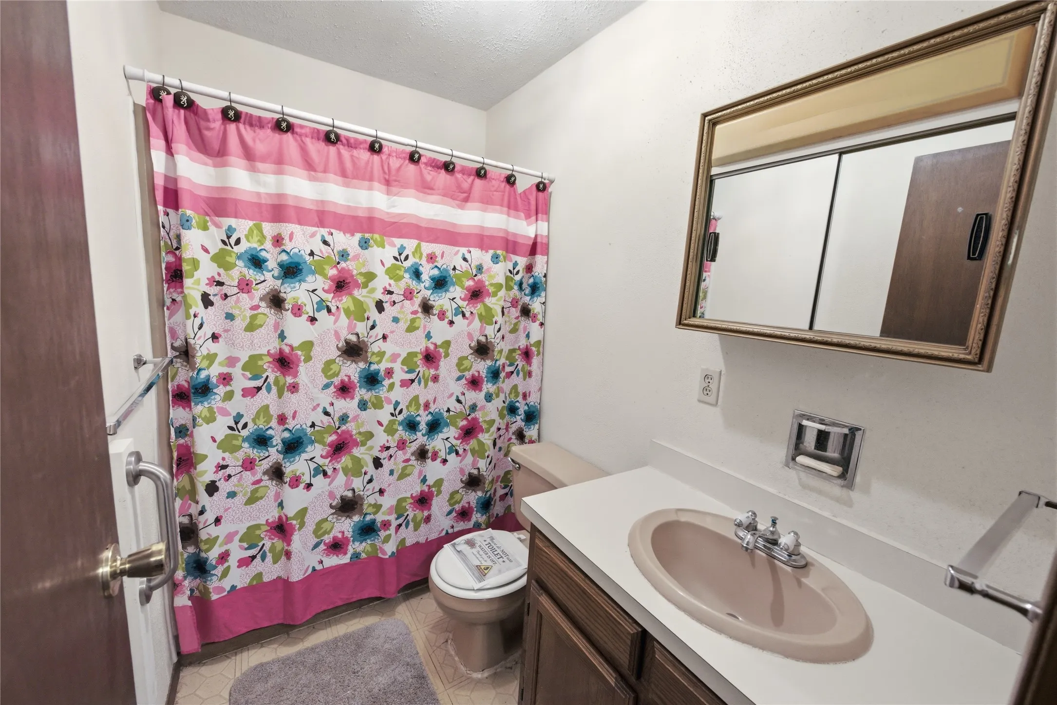 Single Family Residence For Sale in Bosque County , 368 County Road 3625, Clifton, Texas 76634, 3 Bedroom, 2 Bathroom, 3 Garage spaces, 2,240 Sqft, built in 1985, mls#21179192, Real Estate Agent in Clifton, Homes For Sale in Bosque county, Homes For Sale in Clifton, Realtor in Clifton Texas, Real Estate Brokerage Independent Realty Texas, Luminita Cordes Realtor