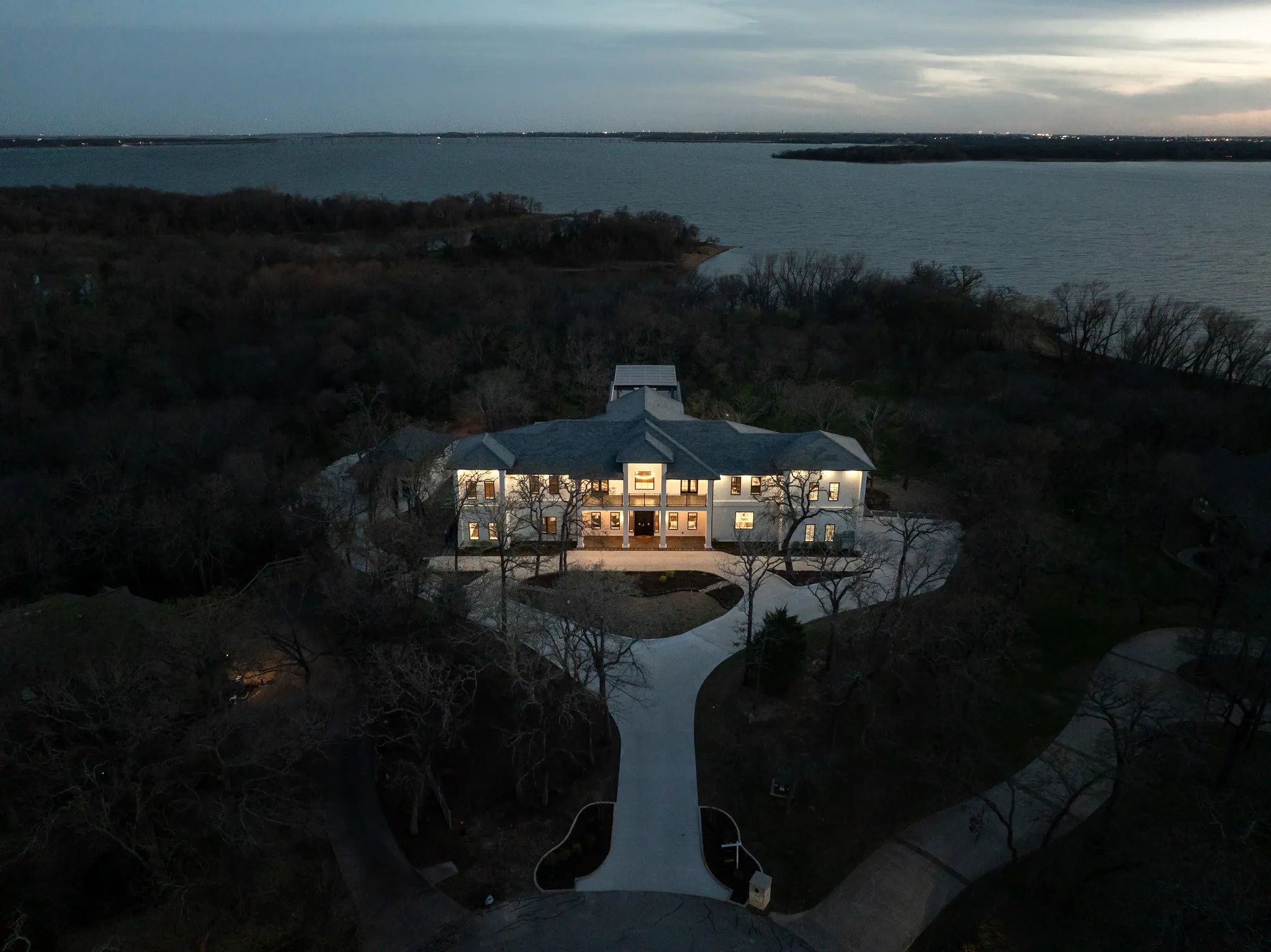 Single Family Residence For Sale in Denton County , 1230 Oak View Court, Oak Point, Texas 75068, 6 Bedroom, 8 Bathroom, 5 Garage spaces, 13,361 Sqft, built in 2021, New Construction - Complete, mls#21177690, Real Estate Agent in Oak Point, Homes For Sale in Denton county, Homes For Sale in Oak Point, Realtor in Oak Point Texas, Real Estate Brokerage Independent Realty Texas, Luminita Cordes Realtor