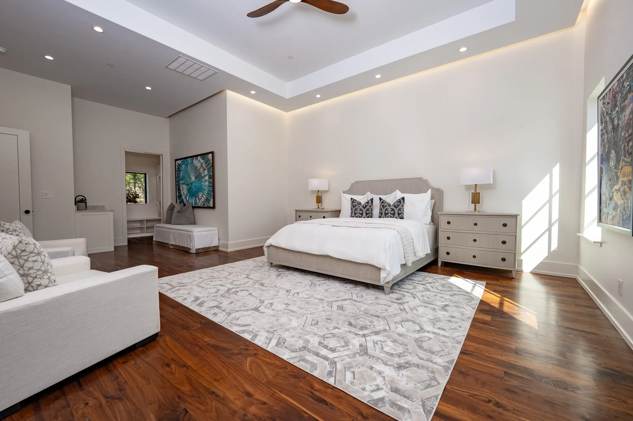 Single Family Residence For Sale in Denton County , 1230 Oak View Court, Oak Point, Texas 75068, 6 Bedroom, 8 Bathroom, 5 Garage spaces, 13,361 Sqft, built in 2021, New Construction - Complete, mls#21177690, Real Estate Agent in Oak Point, Homes For Sale in Denton county, Homes For Sale in Oak Point, Realtor in Oak Point Texas, Real Estate Brokerage Independent Realty Texas, Luminita Cordes Realtor