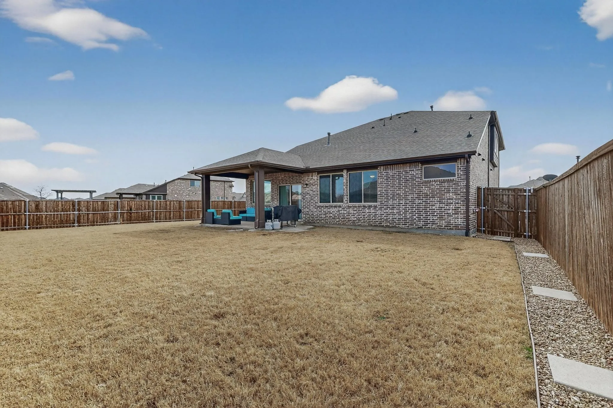 Single Family Residence For Sale in Denton County , 1261 Pleasant Knoll Trail, Aubrey, Texas 76227, 5 Bedroom, 4 Bathroom, 2 Garage spaces, 3,056 Sqft, built in 2021, Preowned, mls#21178255, Real Estate Agent in Aubrey, Homes For Sale in Denton county, Homes For Sale in Aubrey, Realtor in Aubrey Texas, Real Estate Brokerage Independent Realty Texas, Luminita Cordes Realtor