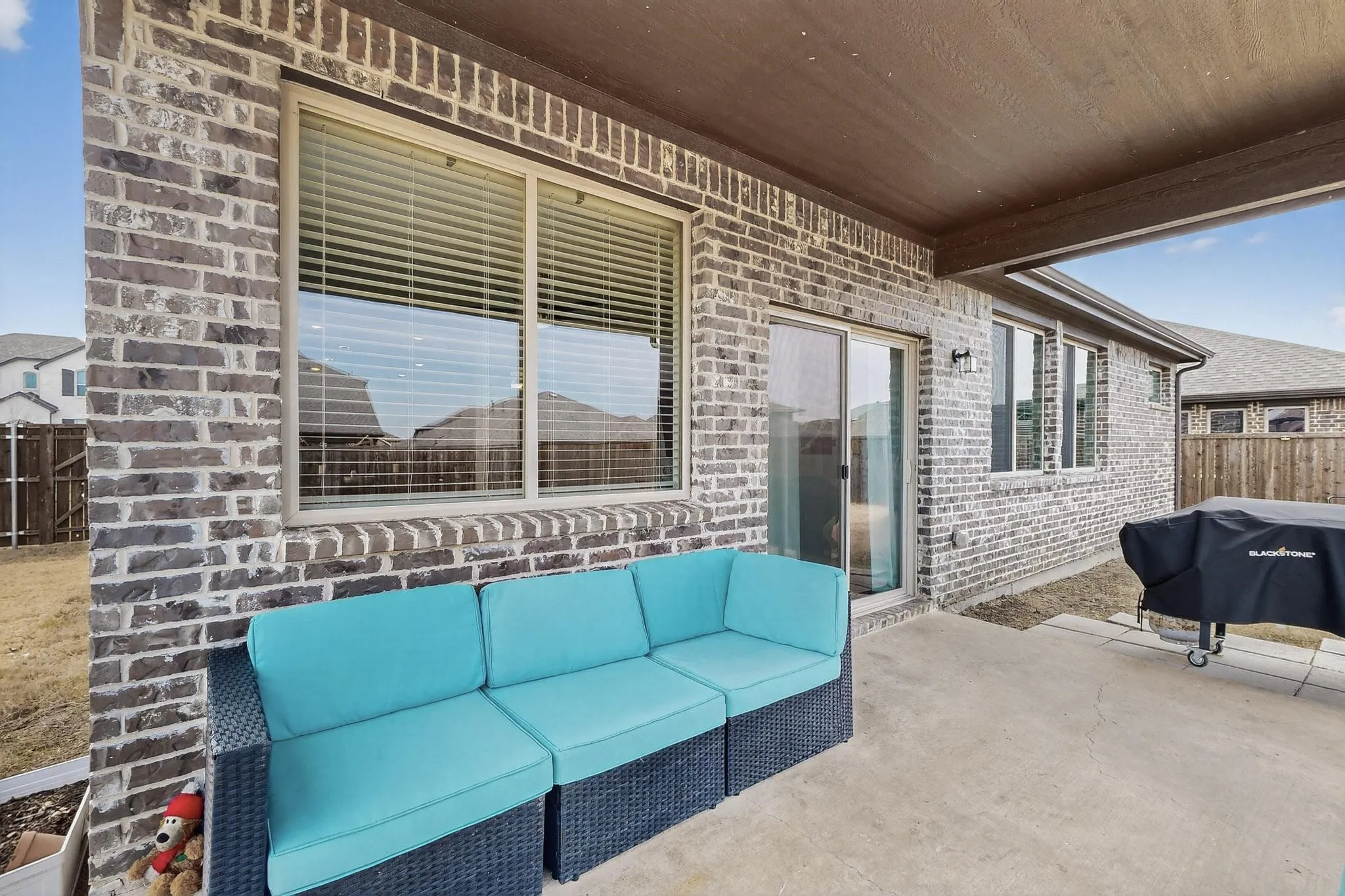 Single Family Residence For Sale in Denton County , 1261 Pleasant Knoll Trail, Aubrey, Texas 76227, 5 Bedroom, 4 Bathroom, 2 Garage spaces, 3,056 Sqft, built in 2021, Preowned, mls#21178255, Real Estate Agent in Aubrey, Homes For Sale in Denton county, Homes For Sale in Aubrey, Realtor in Aubrey Texas, Real Estate Brokerage Independent Realty Texas, Luminita Cordes Realtor