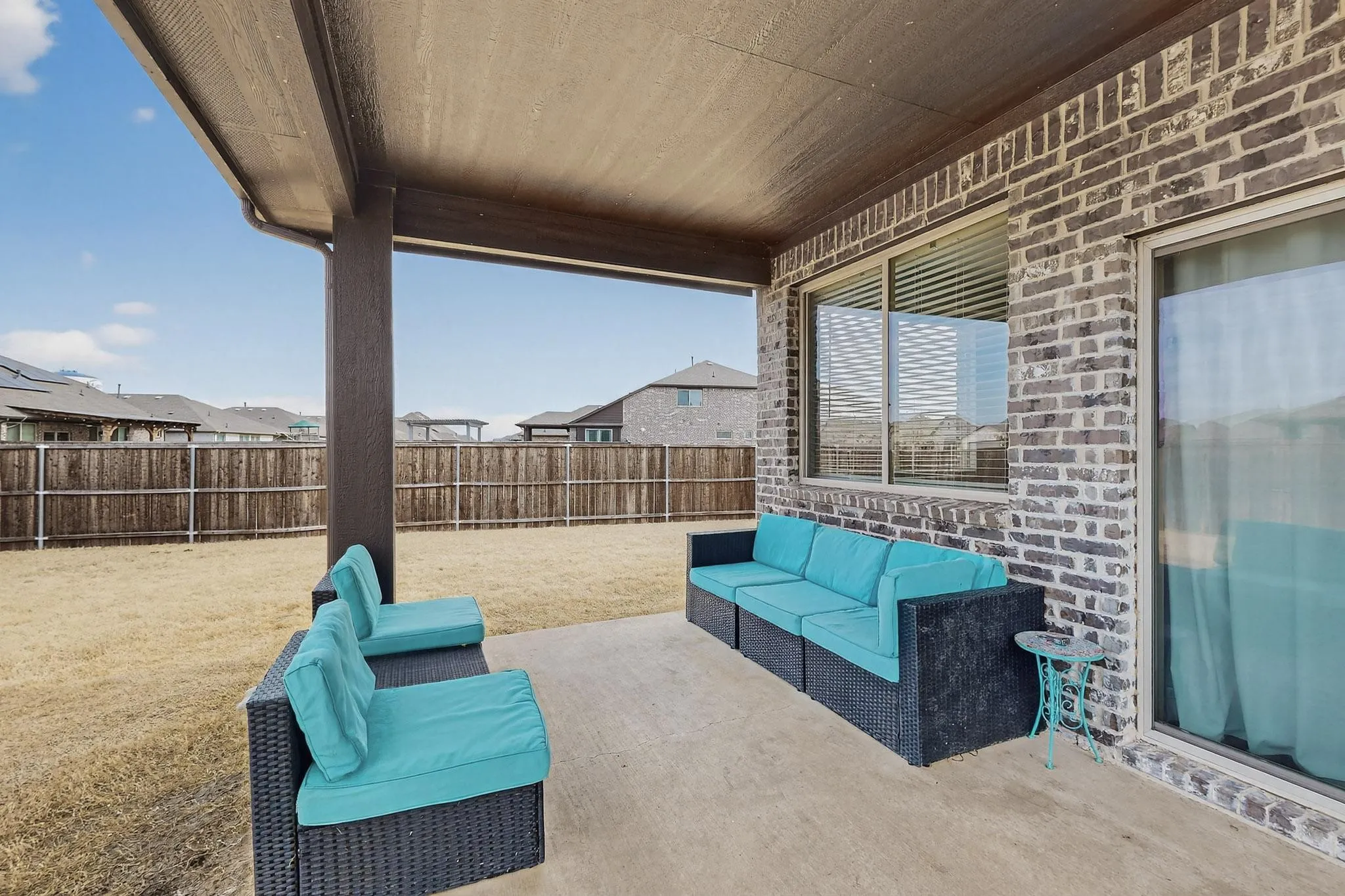 Single Family Residence For Sale in Denton County , 1261 Pleasant Knoll Trail, Aubrey, Texas 76227, 5 Bedroom, 4 Bathroom, 2 Garage spaces, 3,056 Sqft, built in 2021, Preowned, mls#21178255, Real Estate Agent in Aubrey, Homes For Sale in Denton county, Homes For Sale in Aubrey, Realtor in Aubrey Texas, Real Estate Brokerage Independent Realty Texas, Luminita Cordes Realtor