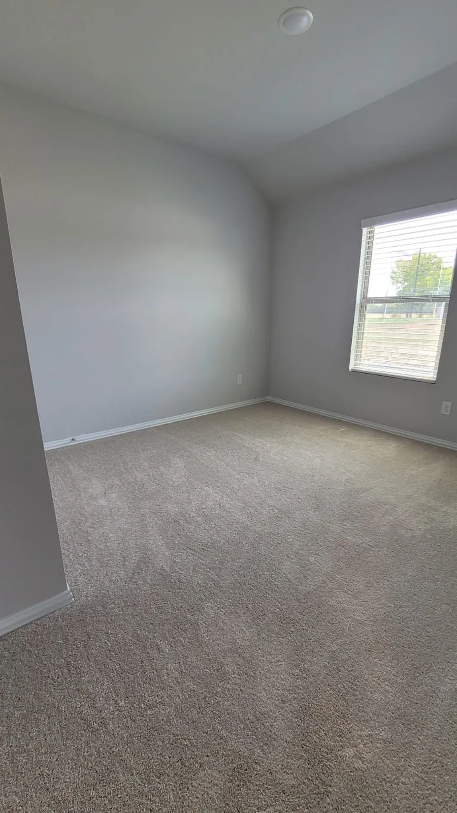 Single Family Residence For Sale in Grayson County , 1919 Rolling Ridge Drive, Van Alstyne, Texas 75495, 4 Bedrooms, 2 Bathrooms, 2 Garage spaces, 1,800 Sqft, built in 2023, Preowned, Price $319,900, mls#21179239, Real Estate Agent in Van Alstyne, Homes For Sale in Grayson county, Homes For Sale in Van Alstyne, Realtor in Van Alstyne Texas, Real Estate Brokerage Independent Realty Texas, Luminita Cordes Realtor