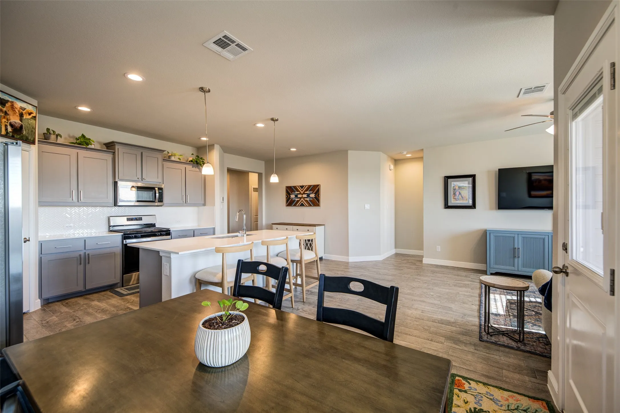 Single Family Residence For Sale in Wise County , 145 Hawksbill Lane, Rhome, Texas 76078, 4 Bedroom, 2 Bathroom, 2 Garage spaces, 1,659 Sqft, built in 2023, Preowned, mls#21176096, Real Estate Agent in Rhome, Homes For Sale in Wise county, Homes For Sale in Rhome, Realtor in Rhome Texas, Real Estate Brokerage Independent Realty Texas, Luminita Cordes Realtor