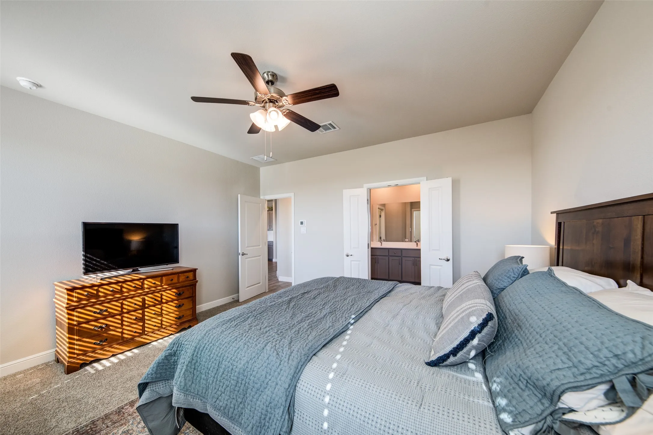 Single Family Residence For Sale in Wise County , 145 Hawksbill Lane, Rhome, Texas 76078, 4 Bedroom, 2 Bathroom, 2 Garage spaces, 1,659 Sqft, built in 2023, Preowned, mls#21176096, Real Estate Agent in Rhome, Homes For Sale in Wise county, Homes For Sale in Rhome, Realtor in Rhome Texas, Real Estate Brokerage Independent Realty Texas, Luminita Cordes Realtor
