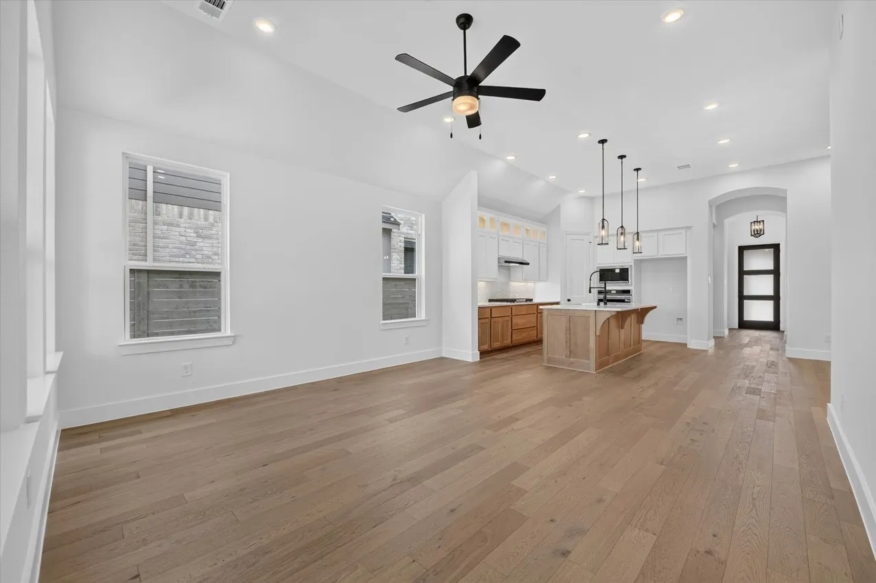 Single Family Residence For Sale in Denton County , 12024 Oak Branch Street, Justin, Texas 76247, 3 Bedroom, 2 Bathroom, 2 Garage spaces, 1,611 Sqft, built in 2026, mls#21178905, Real Estate Agent in Justin, Homes For Sale in Denton county, Homes For Sale in Justin, Realtor in Justin Texas, Real Estate Brokerage Independent Realty Texas, Luminita Cordes Realtor