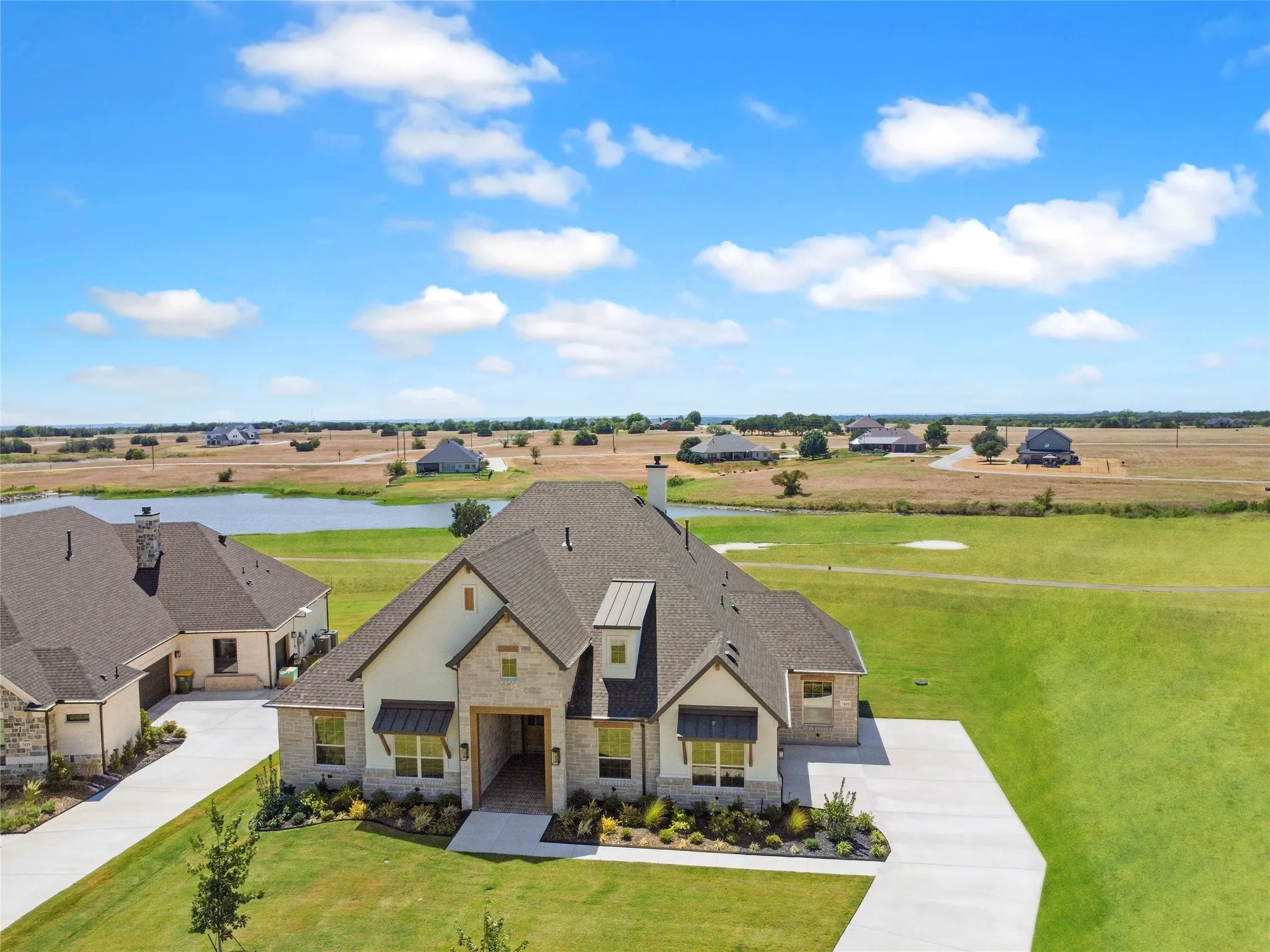 Single Family Residence For Sale in Johnson County , 7435 S Aberdeen Drive, Cleburne, Texas 76033, 3 Bedroom, 3 Bathroom, 3 Garage spaces, 3,044 Sqft, built in 2026, New Construction - Incomplete, mls#21179263, Real Estate Agent in Cleburne, Homes For Sale in Johnson county, Homes For Sale in Cleburne, Realtor in Cleburne Texas, Real Estate Brokerage Independent Realty Texas, Luminita Cordes Realtor