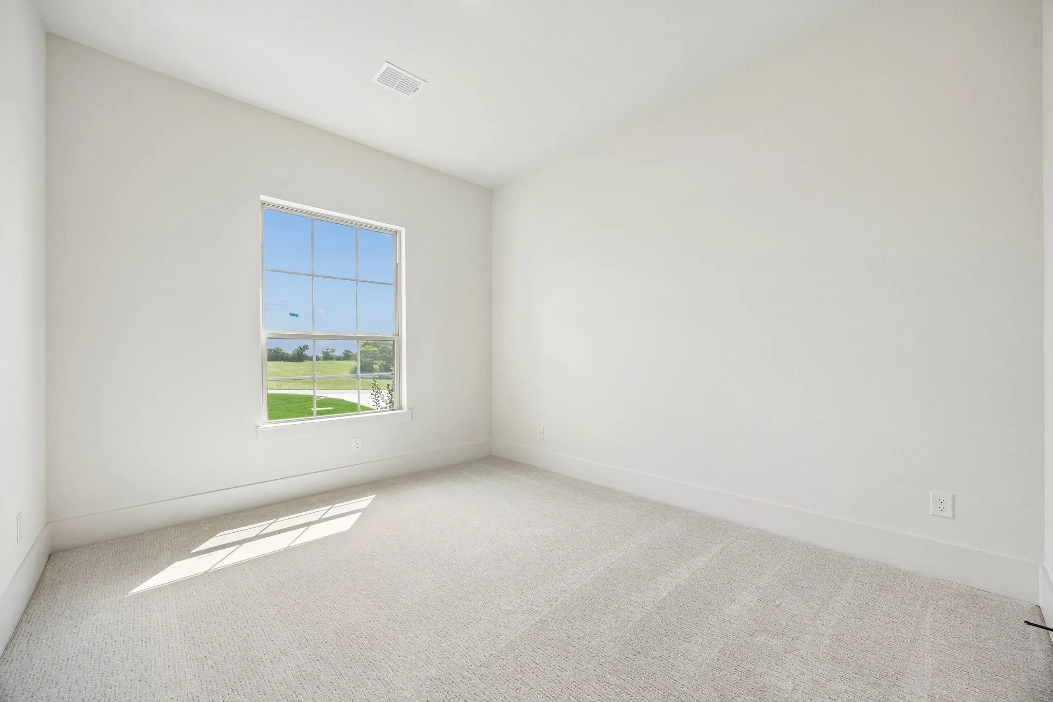 Single Family Residence For Sale in Johnson County , 7435 S Aberdeen Drive, Cleburne, Texas 76033, 3 Bedroom, 3 Bathroom, 3 Garage spaces, 3,044 Sqft, built in 2026, New Construction - Incomplete, mls#21179263, Real Estate Agent in Cleburne, Homes For Sale in Johnson county, Homes For Sale in Cleburne, Realtor in Cleburne Texas, Real Estate Brokerage Independent Realty Texas, Luminita Cordes Realtor
