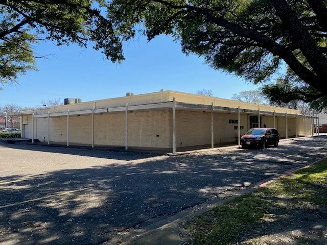 Office For Sale in Henderson County , 201-209 S Prairieville Street, Athens, Texas 75751, 0, 0, Garage spaces, 0 Sqft, built in 1964, Preowned, mls#21179404, Real Estate Agent in Athens, Homes For Sale in Henderson county, Homes For Sale in Athens, Realtor in Athens Texas, Real Estate Brokerage Independent Realty Texas, Luminita Cordes Realtor