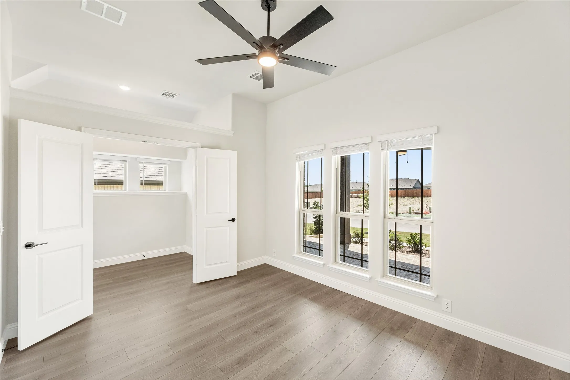 Single Family Residence For Sale in Dallas County , 129 Silverleaf Drive, Balch Springs, Texas 75181, 4 Bedroom, 3 Bathroom, 2 Garage spaces, 2,333 Sqft, built in 2026, New Construction - Incomplete, mls#21179459, Real Estate Agent in Balch Springs, Homes For Sale in Dallas county, Homes For Sale in Balch Springs, Realtor in Balch Springs Texas, Real Estate Brokerage Independent Realty Texas, Luminita Cordes Realtor