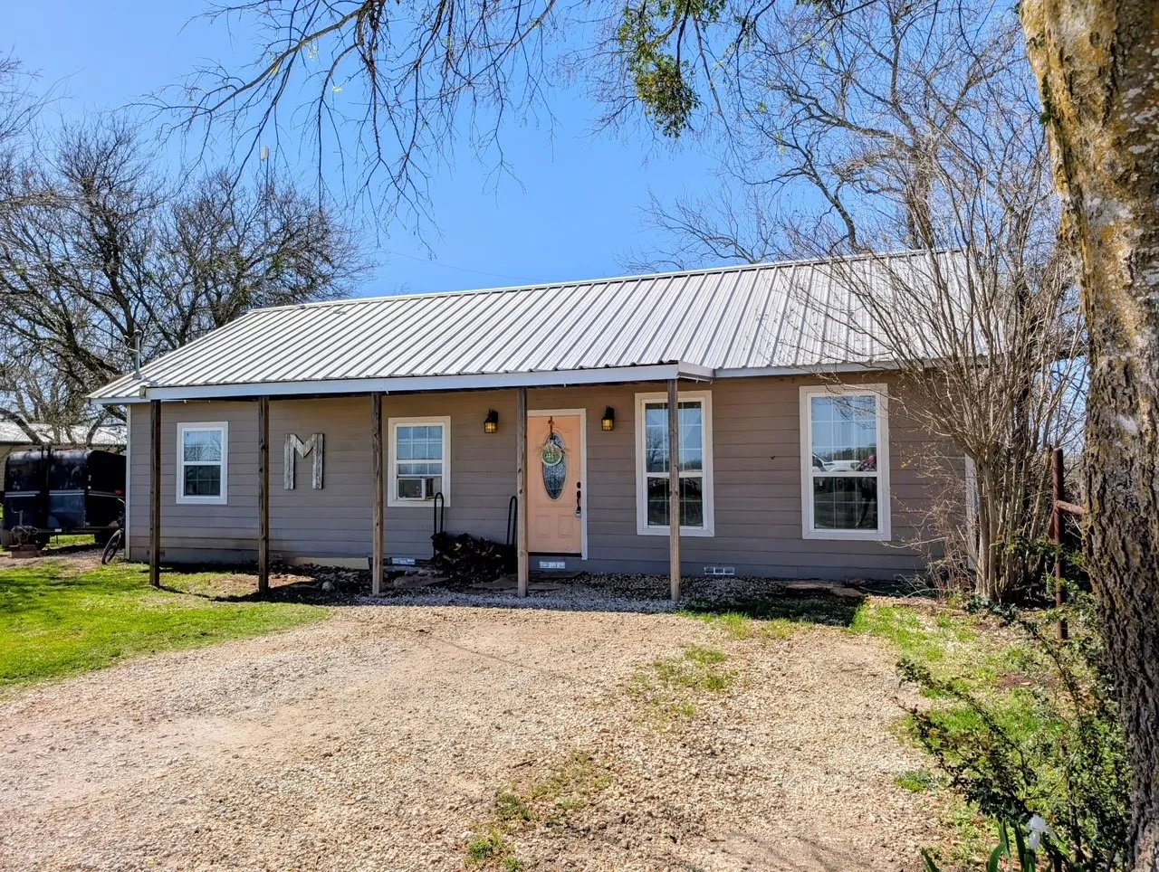 Single Family Residence For Sale in Bosque County , 3357 Fm 217, Valley Mills, Texas 76689, 3 Bedrooms, 2 Bathrooms, Garage spaces, 1,832 Sqft, built in 1950, Price $158,900, mls#21179507, Real Estate Agent in Valley Mills, Homes For Sale in Bosque county, Homes For Sale in Valley Mills, Realtor in Valley Mills Texas, Real Estate Brokerage Independent Realty Texas, Luminita Cordes Realtor