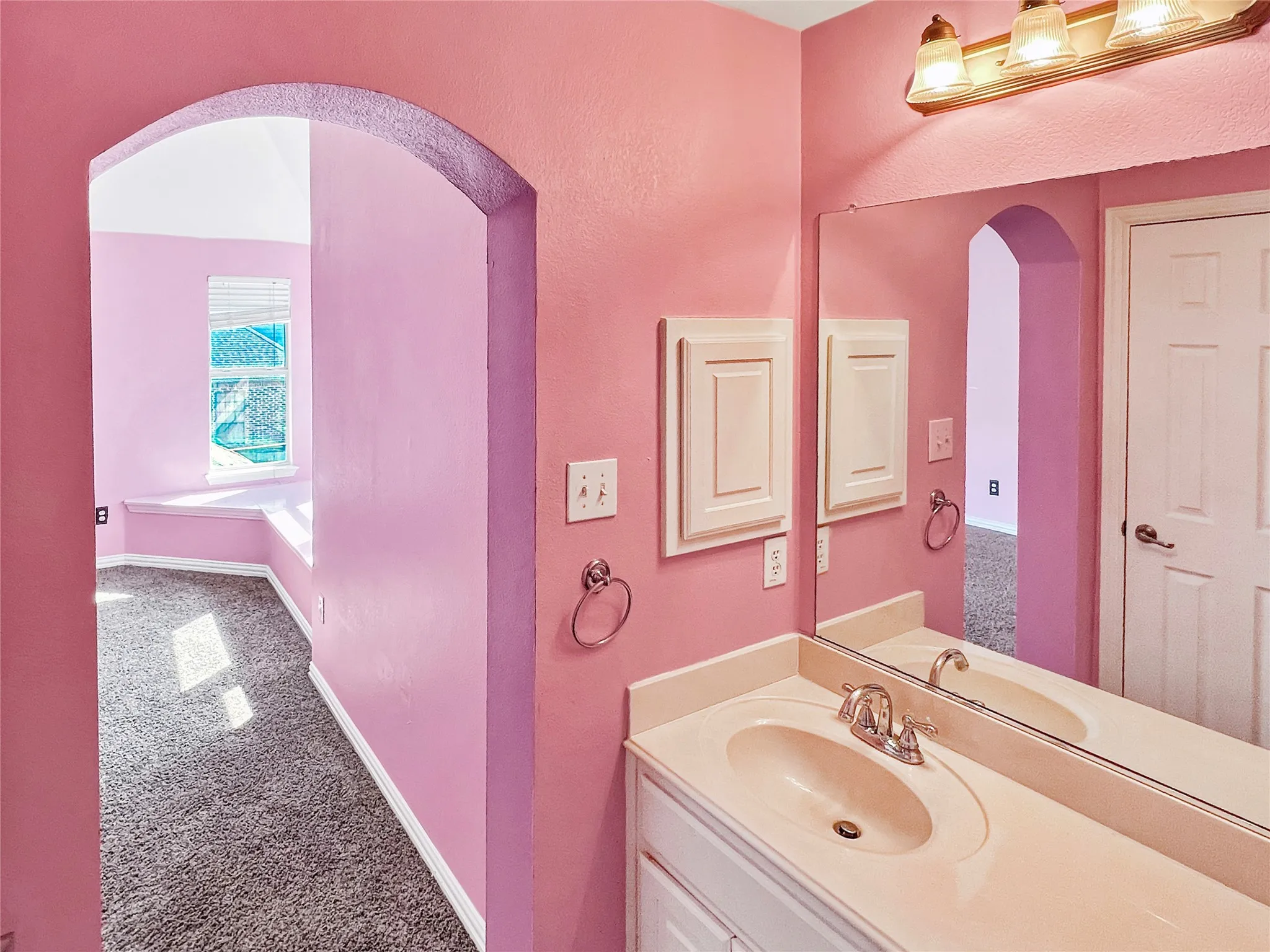 Single Family Residence For Sale in Tarrant County , 2715 Magellan, Grand Prairie, Texas 75054, 4 Bedroom, 4 Bathroom, 2 Garage spaces, 4,380 Sqft, built in 2006, Price $475,000, mls#21177497, Real Estate Agent in Grand Prairie, Homes For Sale in Tarrant county, Homes For Sale in Grand Prairie, Realtor in Grand Prairie Texas, Real Estate Brokerage Independent Realty Texas, Luminita Cordes Realtor