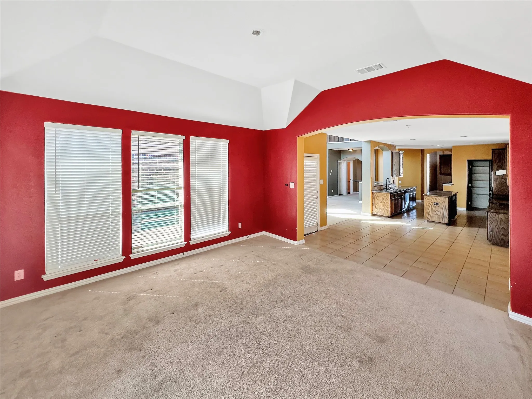Single Family Residence For Sale in Tarrant County , 2715 Magellan, Grand Prairie, Texas 75054, 4 Bedroom, 4 Bathroom, 2 Garage spaces, 4,380 Sqft, built in 2006, Price $475,000, mls#21177497, Real Estate Agent in Grand Prairie, Homes For Sale in Tarrant county, Homes For Sale in Grand Prairie, Realtor in Grand Prairie Texas, Real Estate Brokerage Independent Realty Texas, Luminita Cordes Realtor