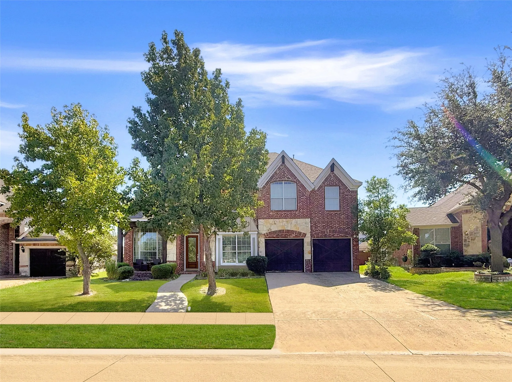 Single Family Residence For Sale in Tarrant County , 2715 Magellan, Grand Prairie, Texas 75054, 4 Bedroom, 4 Bathroom, 2 Garage spaces, 4,380 Sqft, built in 2006, Price $475,000, mls#21177497, Real Estate Agent in Grand Prairie, Homes For Sale in Tarrant county, Homes For Sale in Grand Prairie, Realtor in Grand Prairie Texas, Real Estate Brokerage Independent Realty Texas, Luminita Cordes Realtor