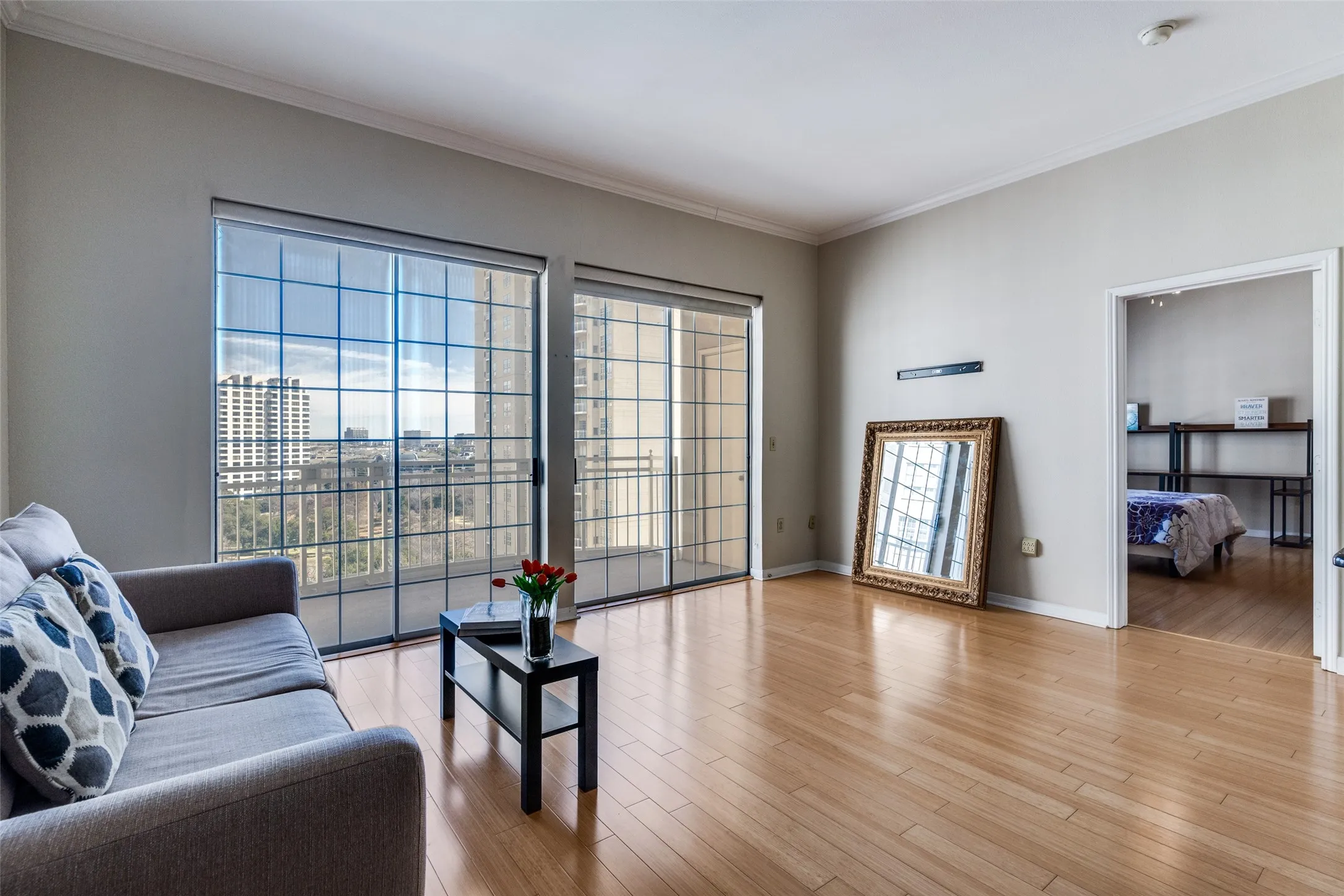 Condominium For Sale in Dallas County , 3225 Turtle Creek Boulevard 1017, Dallas, Texas 75219, 2 Bedroom, 2 Bathroom, 2 Garage spaces, 1,240 Sqft, built in 1998, Preowned, mls#21177323, Real Estate Agent in Dallas, Homes For Sale in Dallas county, Homes For Sale in Dallas, Realtor in Dallas Texas, Real Estate Brokerage Independent Realty Texas, Luminita Cordes Realtor