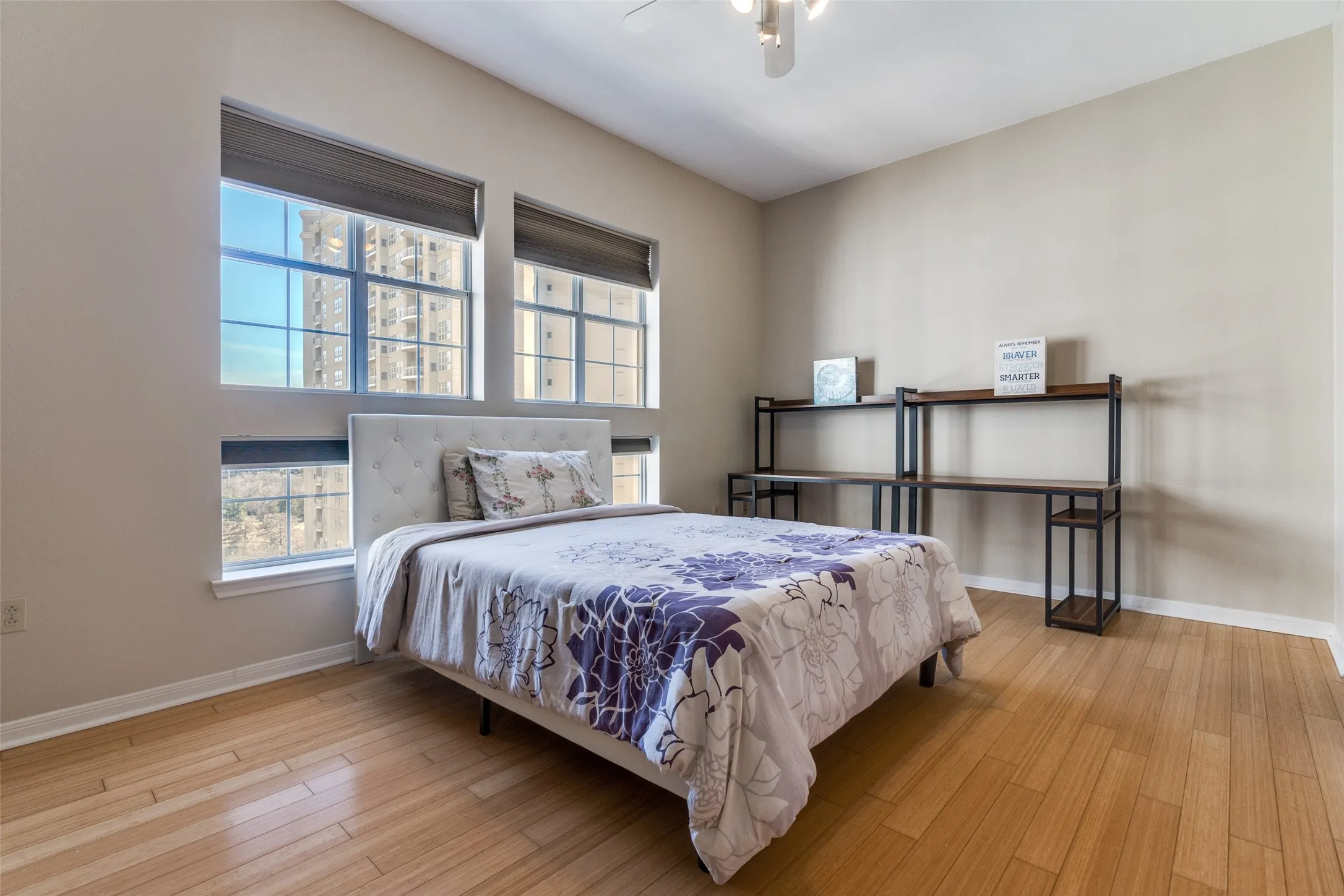 Condominium For Sale in Dallas County , 3225 Turtle Creek Boulevard 1017, Dallas, Texas 75219, 2 Bedroom, 2 Bathroom, 2 Garage spaces, 1,240 Sqft, built in 1998, Preowned, mls#21177323, Real Estate Agent in Dallas, Homes For Sale in Dallas county, Homes For Sale in Dallas, Realtor in Dallas Texas, Real Estate Brokerage Independent Realty Texas, Luminita Cordes Realtor