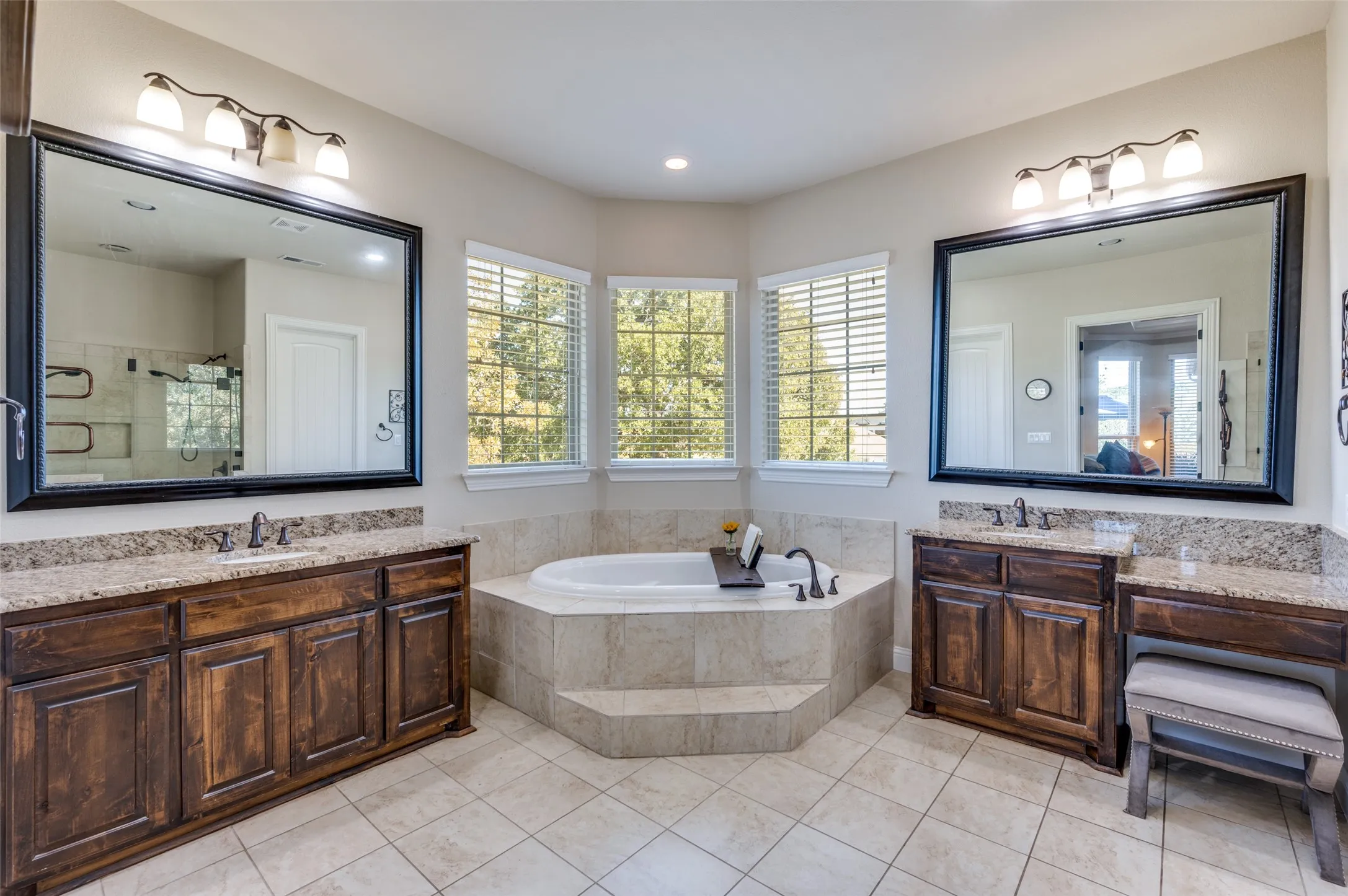 Single Family Residence For Sale in Denton County , 1450 Woodland Drive, Cross Roads, Texas 76227, 3 Bedroom, 3 Bathroom, 3 Garage spaces, 2,802 Sqft, built in 2014, mls#21178937, Real Estate Agent in Cross Roads, Homes For Sale in Denton county, Homes For Sale in Cross Roads, Realtor in Cross Roads Texas, Real Estate Brokerage Independent Realty Texas, Luminita Cordes Realtor