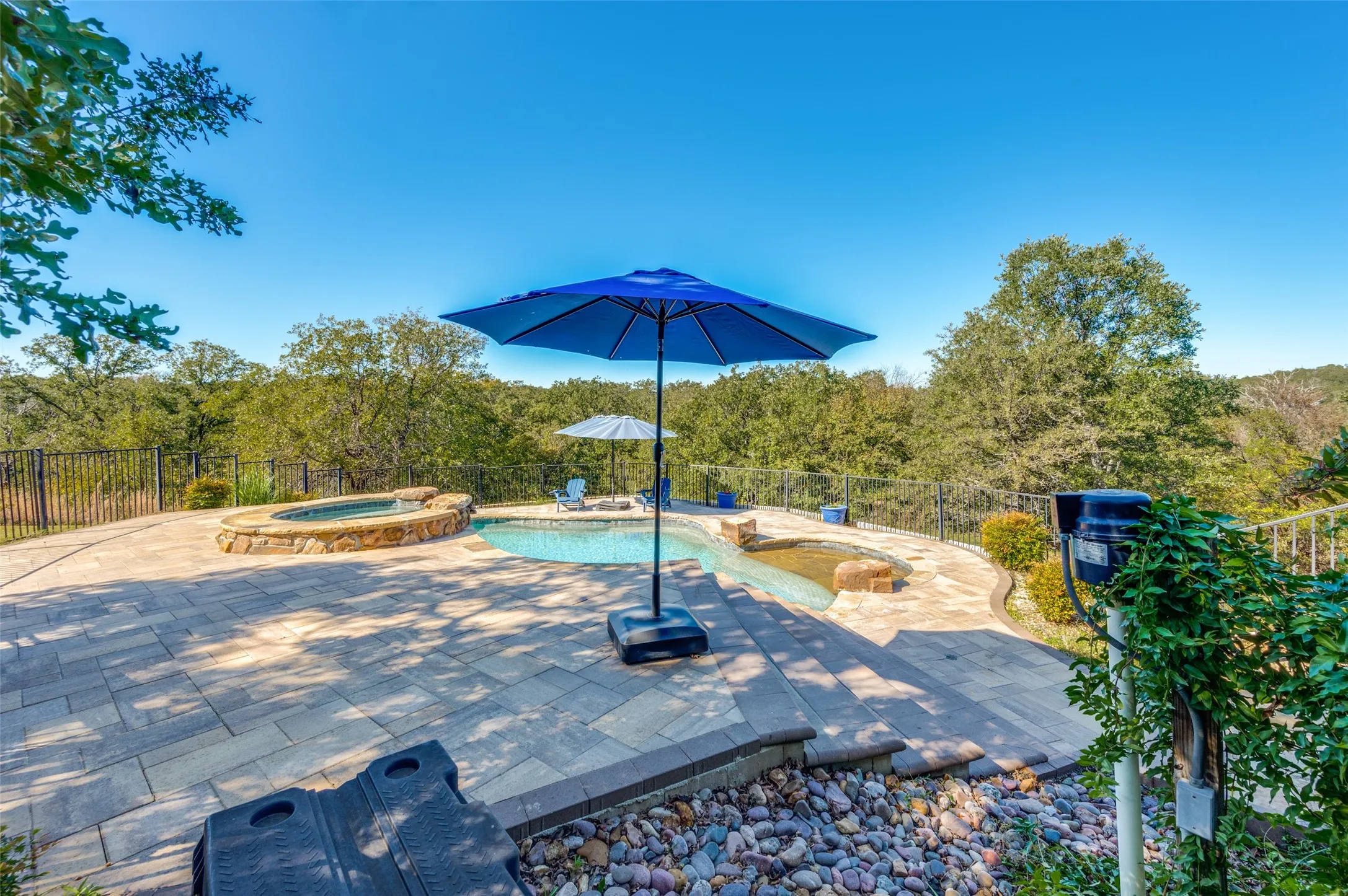 Single Family Residence For Sale in Denton County , 1450 Woodland Drive, Cross Roads, Texas 76227, 3 Bedroom, 3 Bathroom, 3 Garage spaces, 2,802 Sqft, built in 2014, mls#21178937, Real Estate Agent in Cross Roads, Homes For Sale in Denton county, Homes For Sale in Cross Roads, Realtor in Cross Roads Texas, Real Estate Brokerage Independent Realty Texas, Luminita Cordes Realtor
