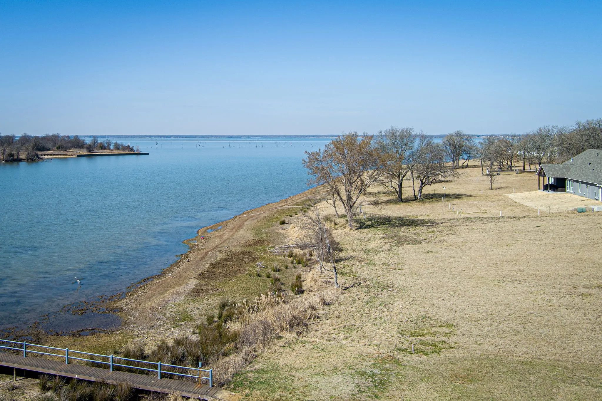 Short distance to open water.