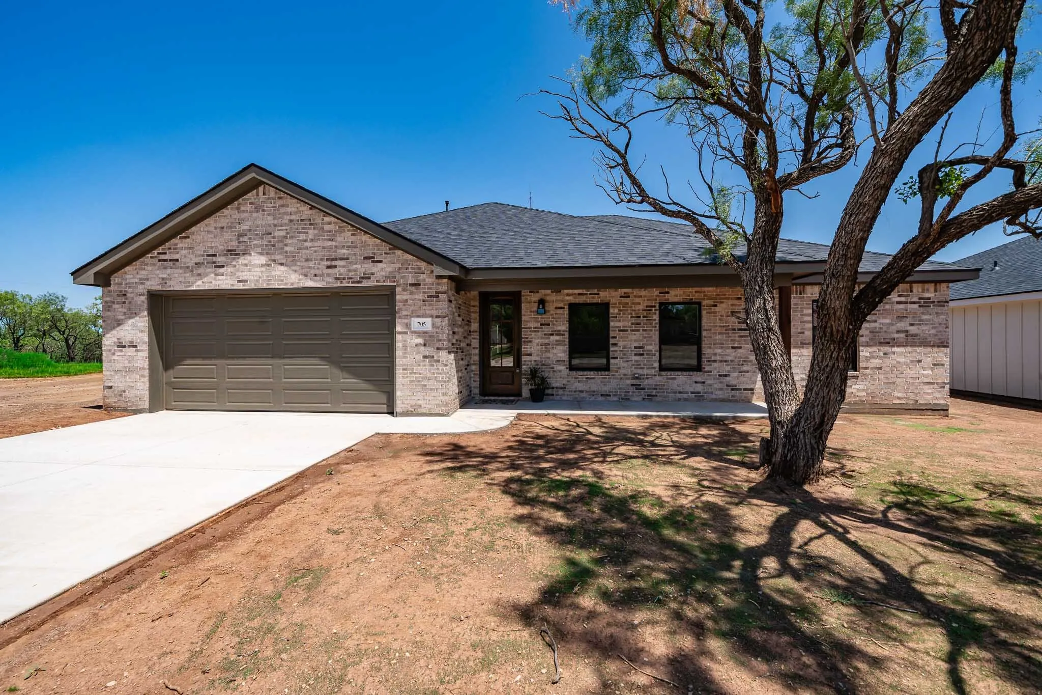 Single Family Residence For Sale in Jones County , 705 E Davenport, Stamford, Texas 79553, 3 Bedroom, 2 Bathroom, 2 Garage spaces, 1,606 Sqft, built in 2026, New Construction - Incomplete, mls#21179596, Real Estate Agent in Stamford, Homes For Sale in Jones county, Homes For Sale in Stamford, Realtor in Stamford Texas, Real Estate Brokerage Independent Realty Texas, Luminita Cordes Realtor