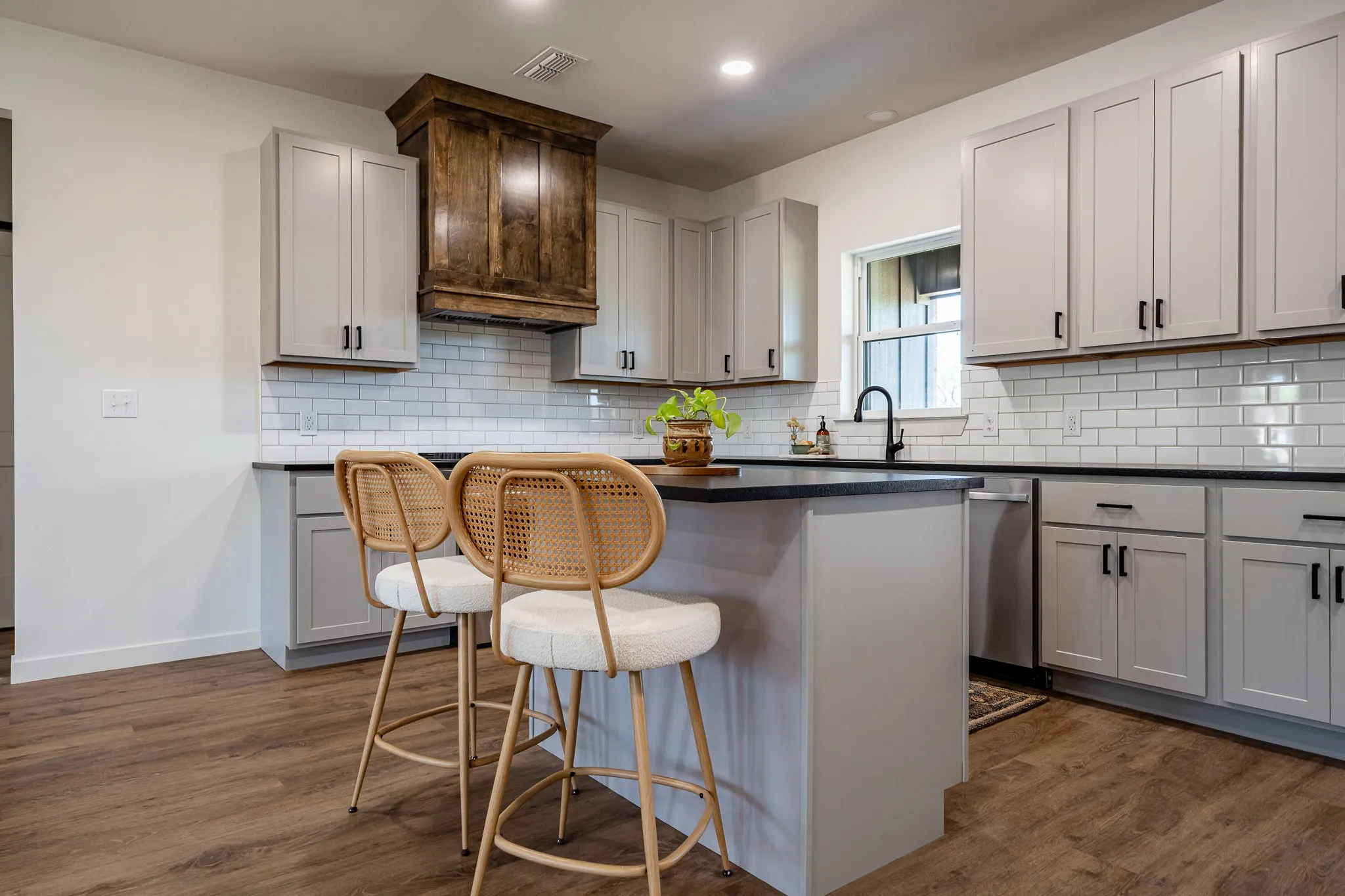 Single Family Residence For Sale in Jones County , 705 E Davenport, Stamford, Texas 79553, 3 Bedroom, 2 Bathroom, 2 Garage spaces, 1,606 Sqft, built in 2026, New Construction - Incomplete, mls#21179596, Real Estate Agent in Stamford, Homes For Sale in Jones county, Homes For Sale in Stamford, Realtor in Stamford Texas, Real Estate Brokerage Independent Realty Texas, Luminita Cordes Realtor