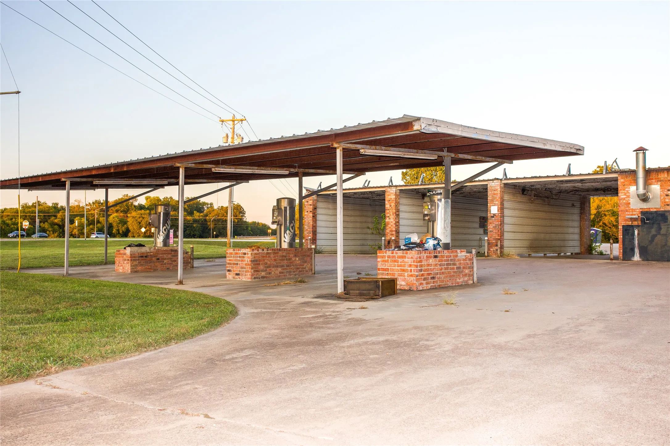 Business For Sale in Hunt County , 1300 Stonewall Street, Greenville, Texas 75401, 0, 0, Garage spaces, 0 Sqft, built in 1999, Preowned, Price $399,999, mls#21179676, Real Estate Agent in Greenville, Homes For Sale in Hunt county, Homes For Sale in Greenville, Realtor in Greenville Texas, Real Estate Brokerage Independent Realty Texas, Luminita Cordes Realtor