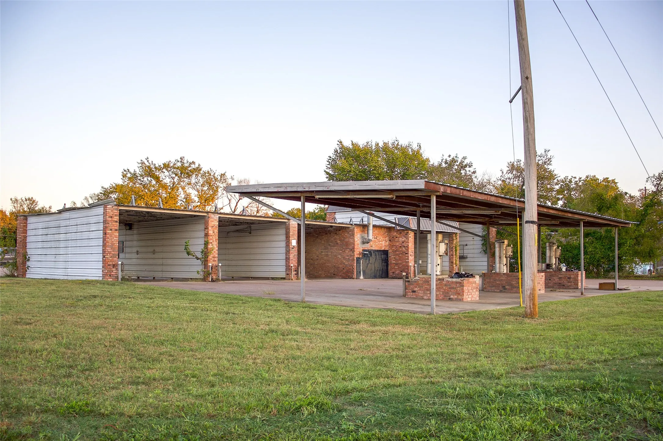 Business For Sale in Hunt County , 1300 Stonewall Street, Greenville, Texas 75401, 0, 0, Garage spaces, 0 Sqft, built in 1999, Preowned, Price $399,999, mls#21179676, Real Estate Agent in Greenville, Homes For Sale in Hunt county, Homes For Sale in Greenville, Realtor in Greenville Texas, Real Estate Brokerage Independent Realty Texas, Luminita Cordes Realtor