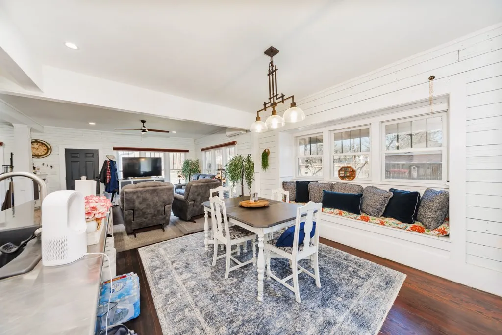 dining area with window seat