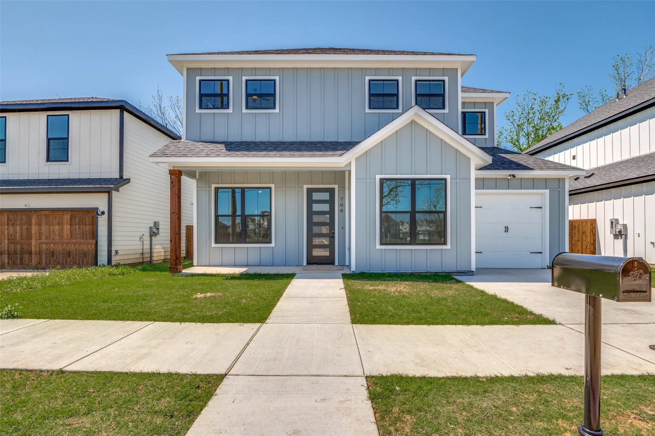 Single Family Residence For Sale in Ellis County , 708 Perry Avenue, Waxahachie, Texas 75165, 4 Bedroom, 3 Bathroom, 2 Garage spaces, 2,261 Sqft, built in 2024, New Construction - Complete, mls#21179908, Real Estate Agent in Waxahachie, Homes For Sale in Ellis county, Homes For Sale in Waxahachie, Realtor in Waxahachie Texas, Real Estate Brokerage Independent Realty Texas, Luminita Cordes Realtor