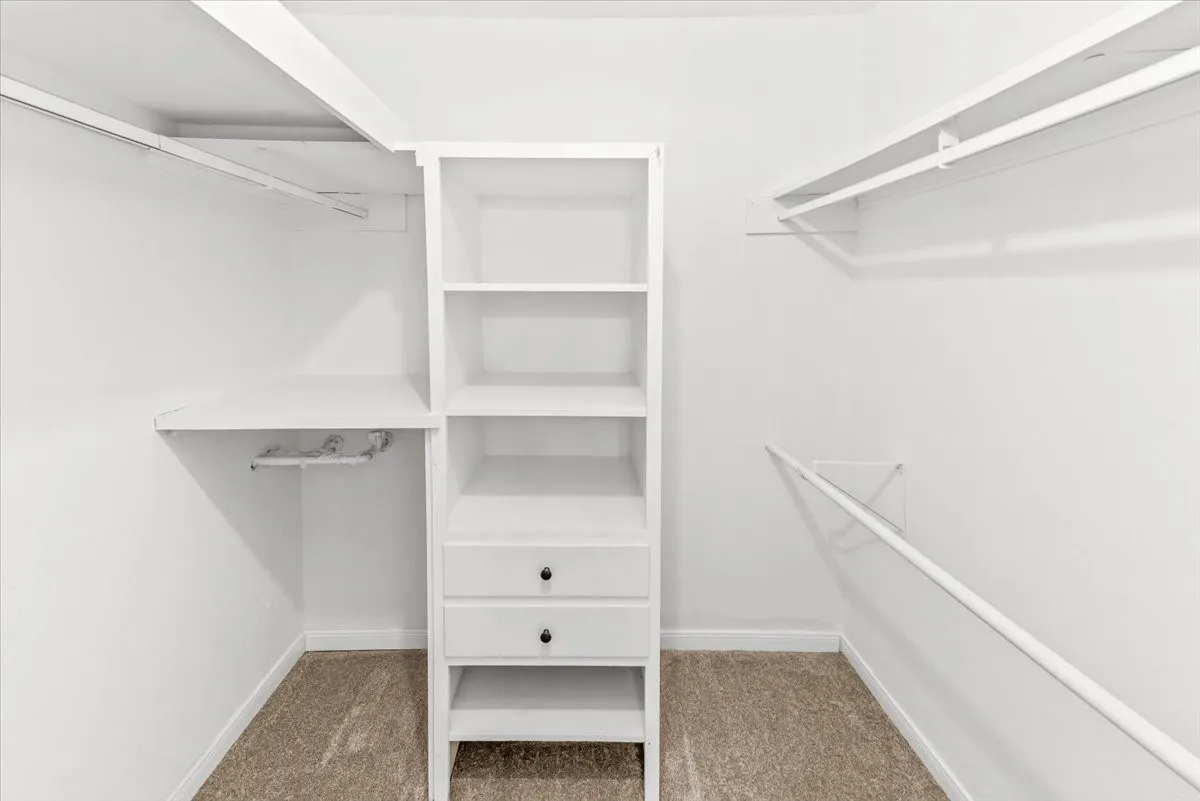 Condominium For Sale in Mc Lennan County , 5224 Lake Shore, Waco, Texas 76710, 2 Bedroom, 2 Bathroom, Garage spaces, 1,873 Sqft, built in 1969, mls#21178590, Real Estate Agent in Waco, Homes For Sale in Mc Lennan county, Homes For Sale in Waco, Realtor in Waco Texas, Real Estate Brokerage Independent Realty Texas, Luminita Cordes Realtor